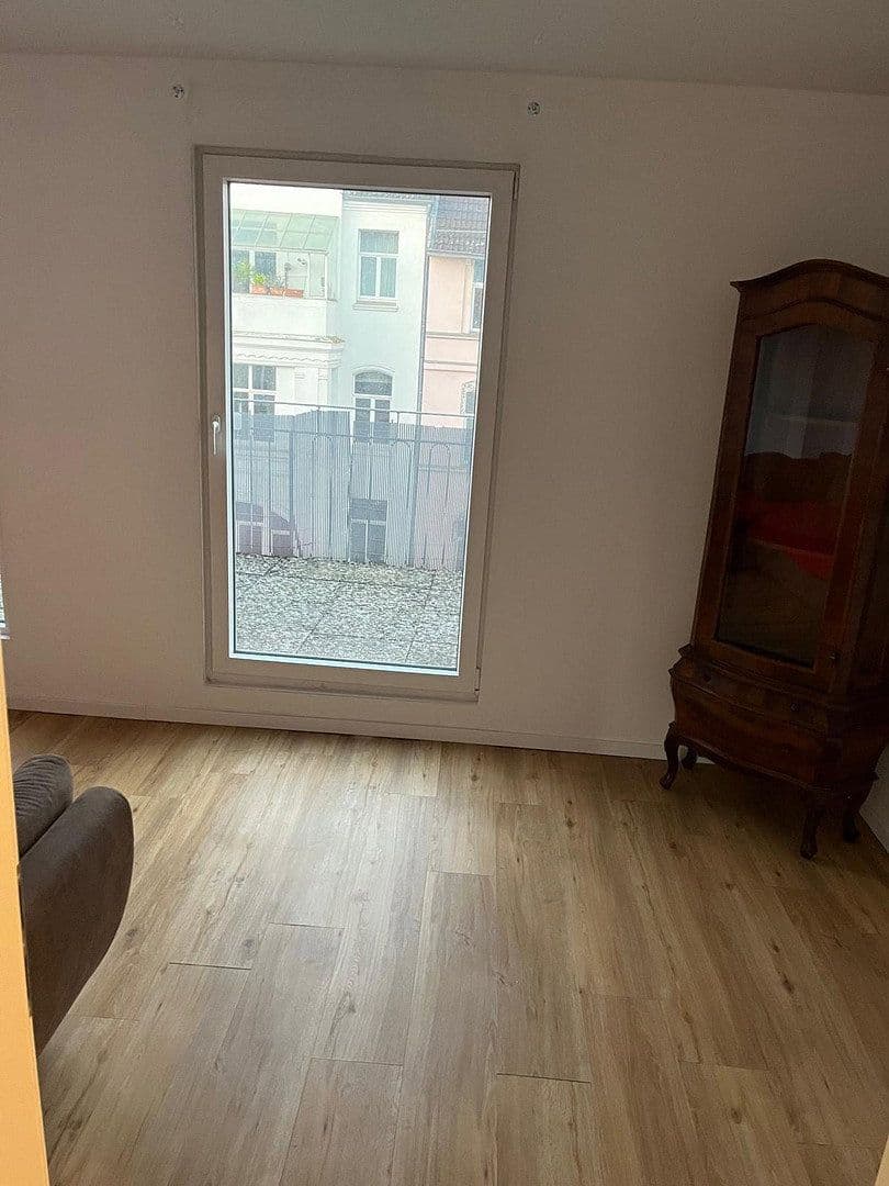 Prenájom bytu 2-izbový 53 m², Hannover, Dolné Sasko Prenájom bytu 2-izbový 53 m², Hannover, Dolné Sasko