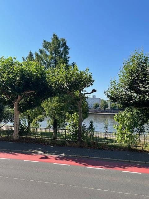 Prenájom bytu 2-izbový 70 m², Schöne Aussicht 8, Frankfurt am Main, Hesensko Prenájom bytu 2-izbový 70 m², Schöne Aussicht 8, Frankfurt am Main, Hesensko