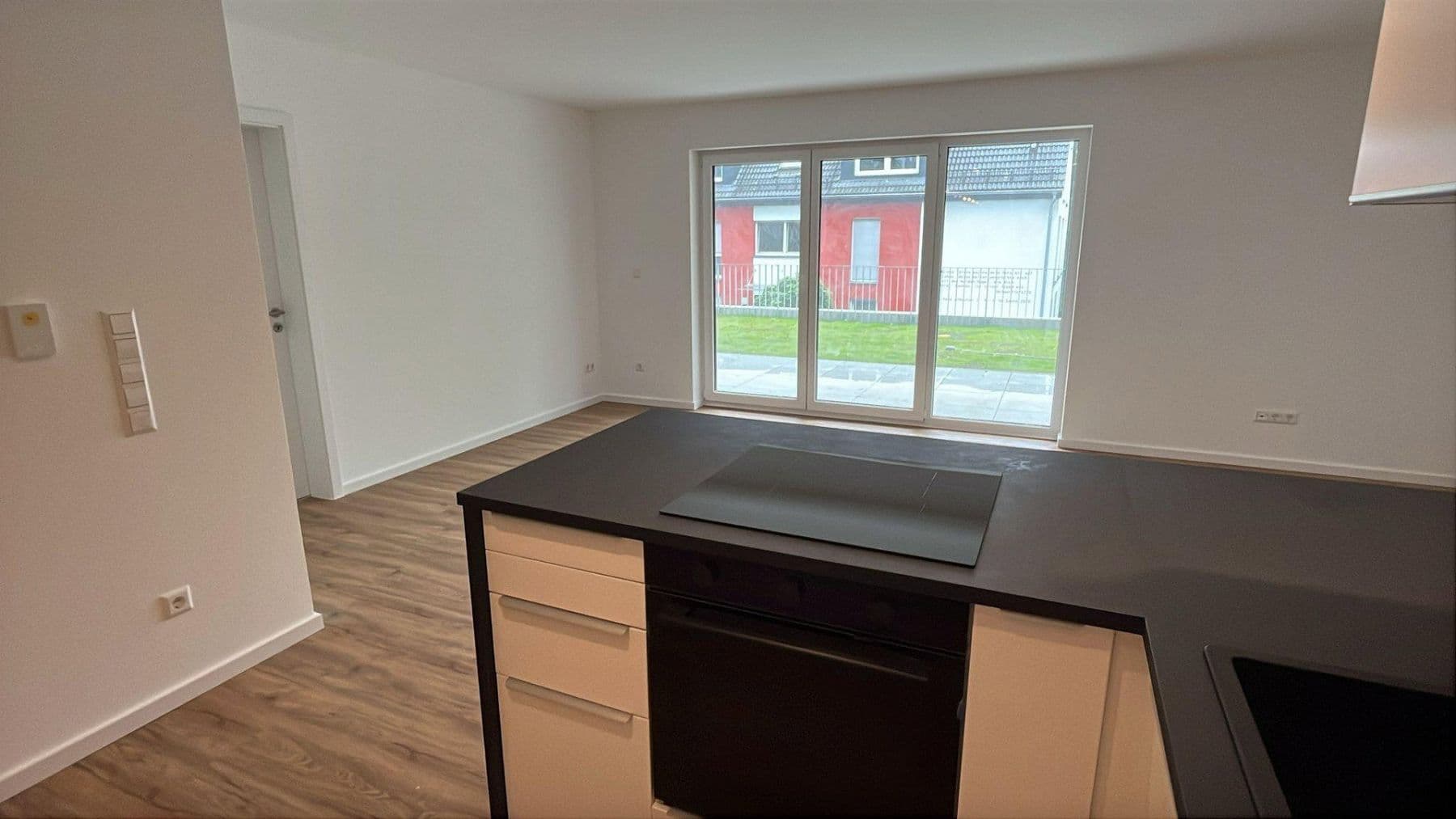 Prenájom bytu 3-izbový 104 m², Bismarckstraße 8, Nürtingen, Bádensko-Wurttembersko Prenájom bytu 3-izbový 104 m², Bismarckstraße 8, Nürtingen, Bádensko-Wurttembersko