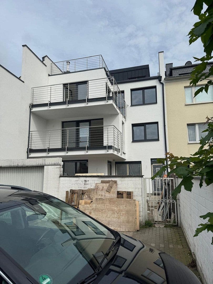 Prenájom bytu 4-izbový 104 m², Berliner Str. 911, Köln, Severné Porýnie - Westfálsko Prenájom bytu 4-izbový 104 m², Berliner Str. 911, Köln, Severné Porýnie - Westfálsko