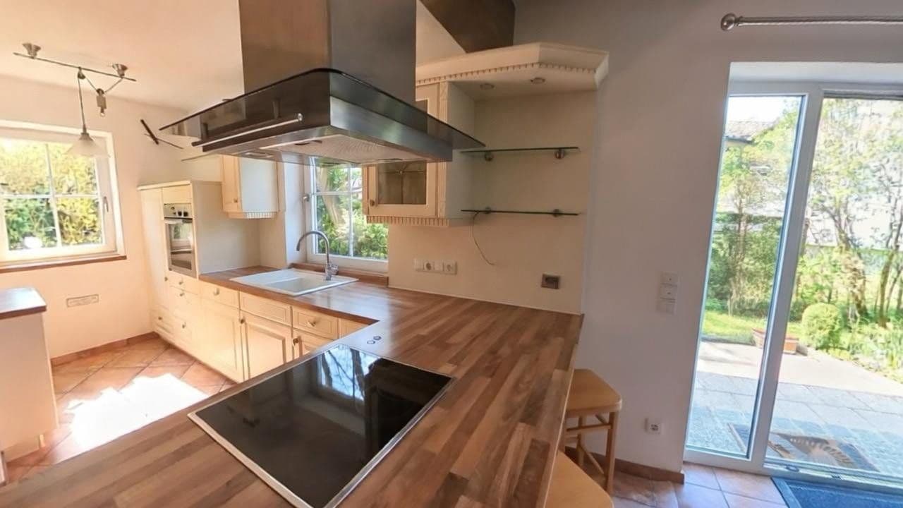 Predaj domu 125 m², pozemek 500 m², Bayerisch Gmain, Bavorsko Predaj domu 125 m², pozemek 500 m², Bayerisch Gmain, Bavorsko