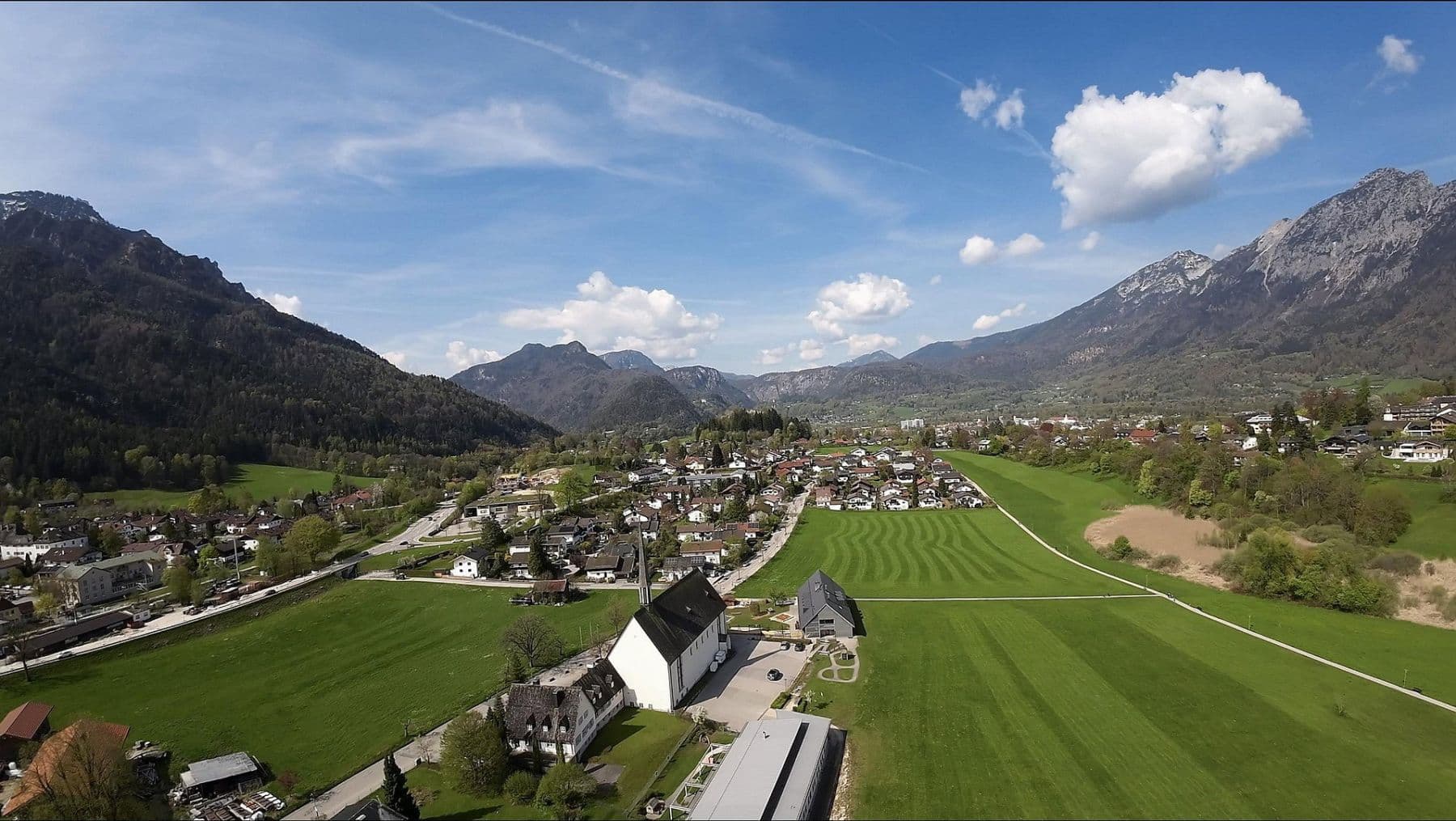 Predaj domu 125 m², pozemek 500 m², Bayerisch Gmain, Bavorsko Predaj domu 125 m², pozemek 500 m², Bayerisch Gmain, Bavorsko