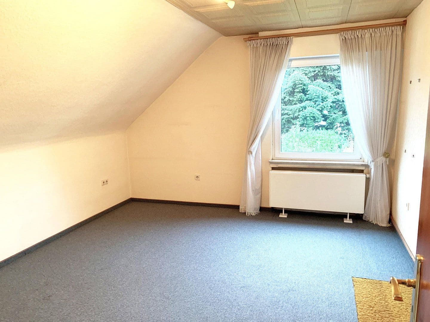 Predaj domu 152 m², pozemek 513 m², Köln, Severné Porýnie - Westfálsko Predaj domu 152 m², pozemek 513 m², Köln, Severné Porýnie - Westfálsko
