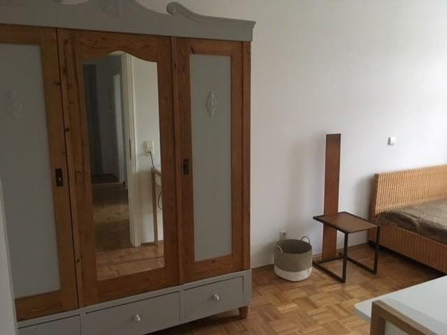 Prenájom bytu 2-izbový 55 m², Helmholtzstr. 21, Leipzig, Sasko Prenájom bytu 2-izbový 55 m², Helmholtzstr. 21, Leipzig, Sasko