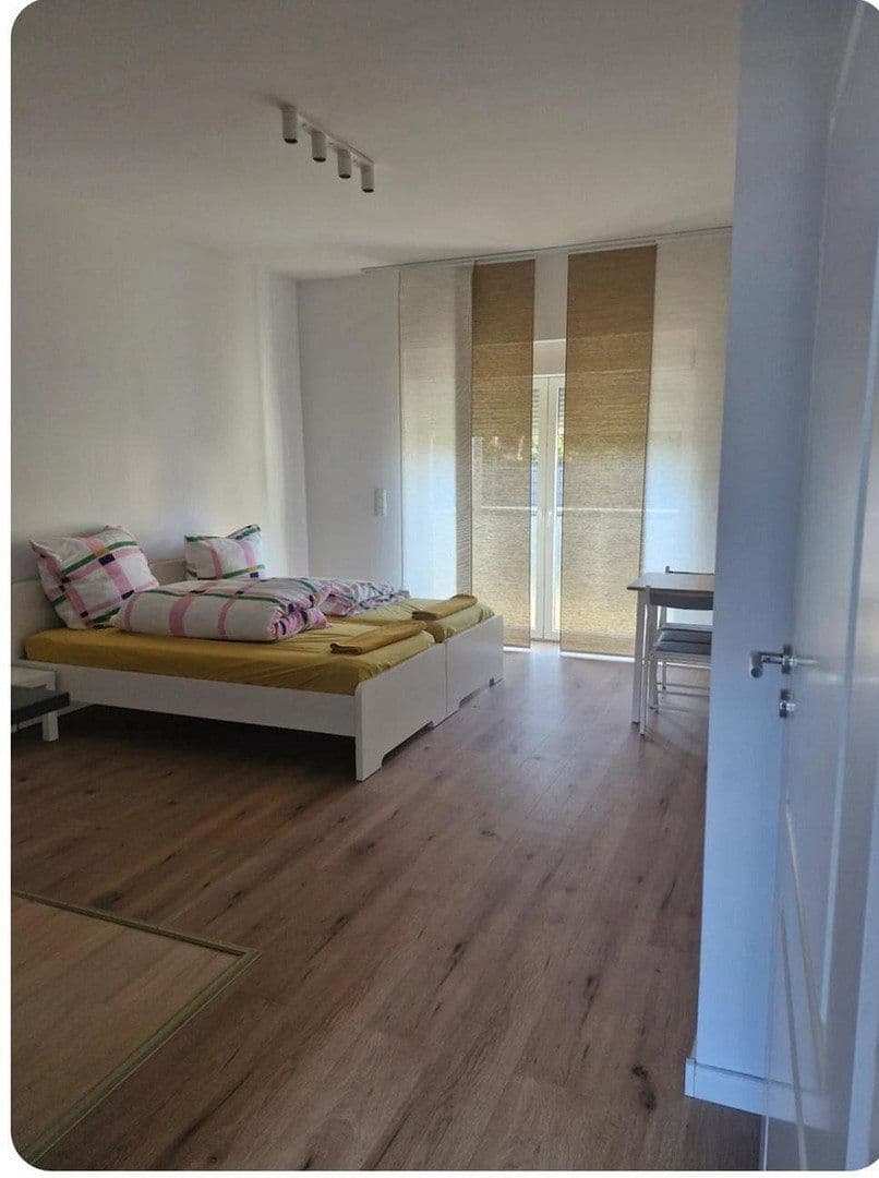 Prenájom bytu 1-izbový 40 m², Adolph-Kolping-Str. 32, Köln, Severné Porýnie - Westfálsko Prenájom bytu 1-izbový 40 m², Adolph-Kolping-Str. 32, Köln, Severné Porýnie - Westfálsko