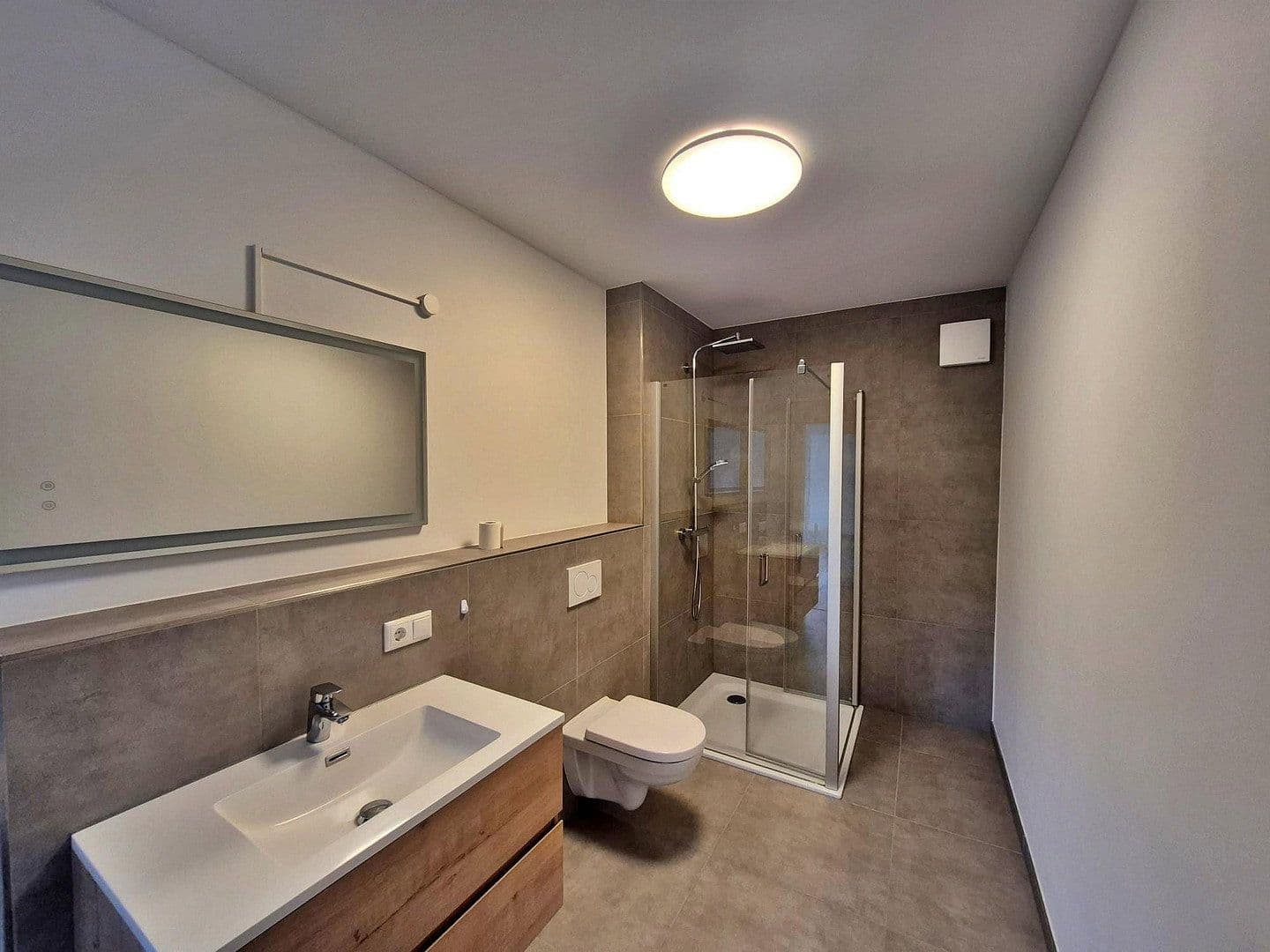 Prenájom bytu 3-izbový 74 m², Porta Westfalica, Severné Porýnie - Westfálsko Prenájom bytu 3-izbový 74 m², Porta Westfalica, Severné Porýnie - Westfálsko