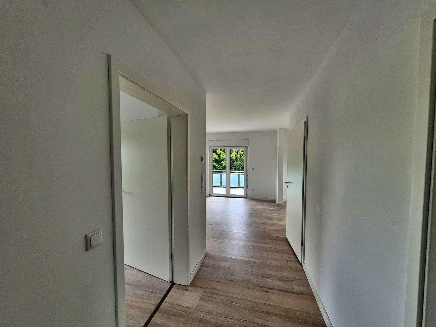 Prenájom bytu 3-izbový 74 m², Porta Westfalica, Severné Porýnie - Westfálsko Prenájom bytu 3-izbový 74 m², Porta Westfalica, Severné Porýnie - Westfálsko
