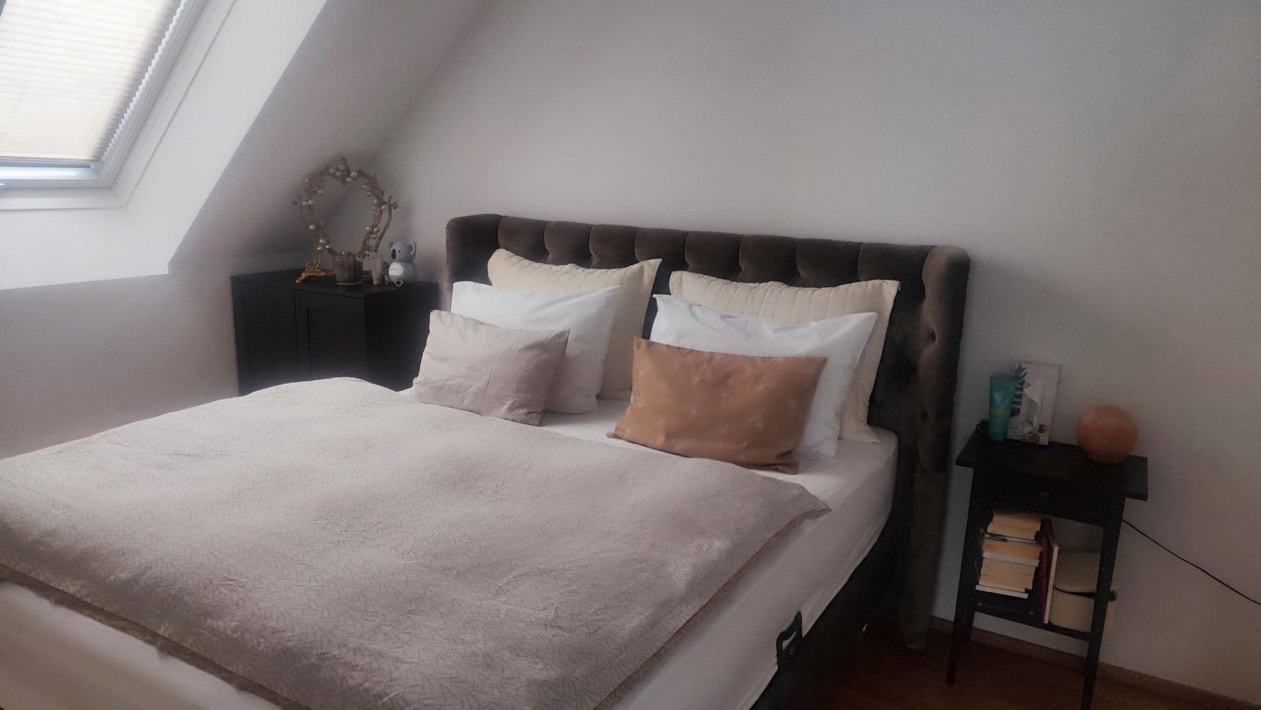 Prenájom bytu 1-izbový 50 m², Oberlaaer Str 85, Wien, Viedeň Prenájom bytu 1-izbový 50 m², Oberlaaer Str 85, Wien, Viedeň