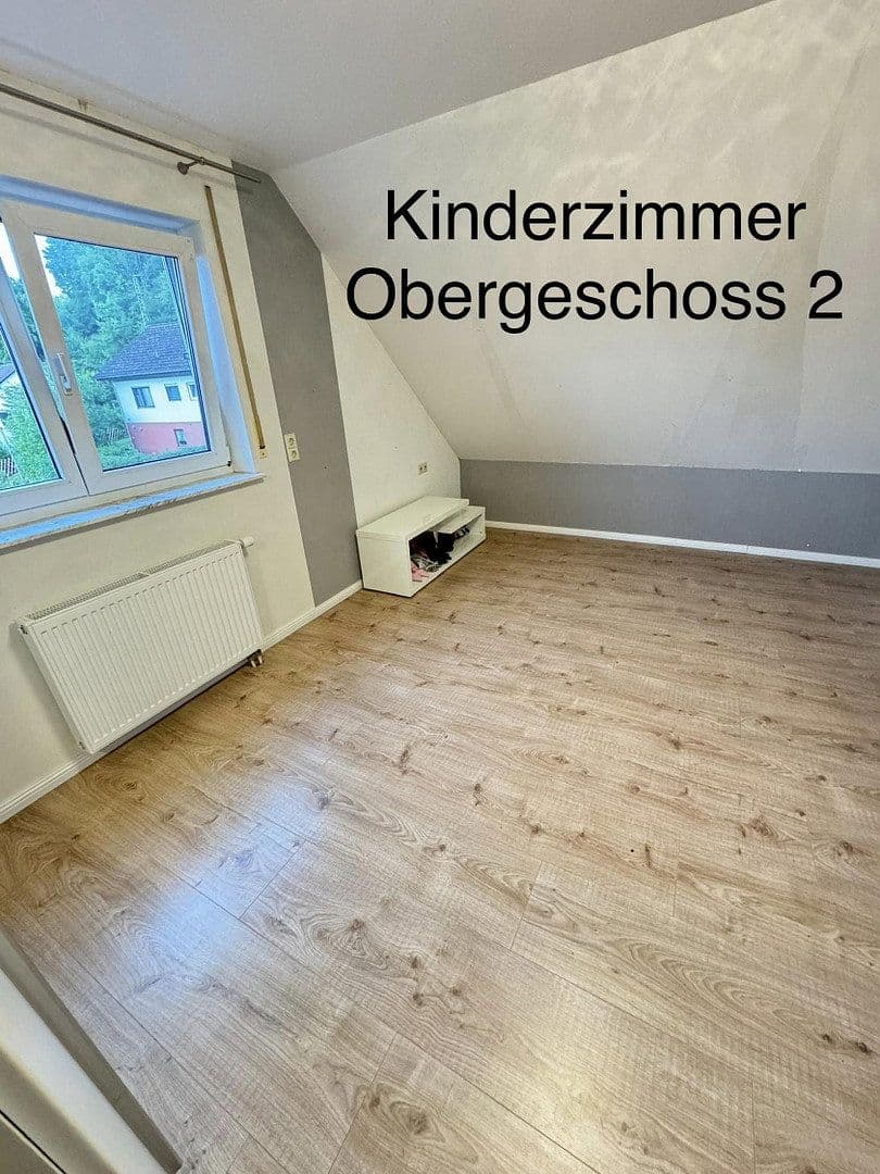 Predaj domu 220 m², pozemek 1.300 m², Forchtenberg, Bádensko-Wurttembersko Predaj domu 220 m², pozemek 1.300 m², Forchtenberg, Bádensko-Wurttembersko
