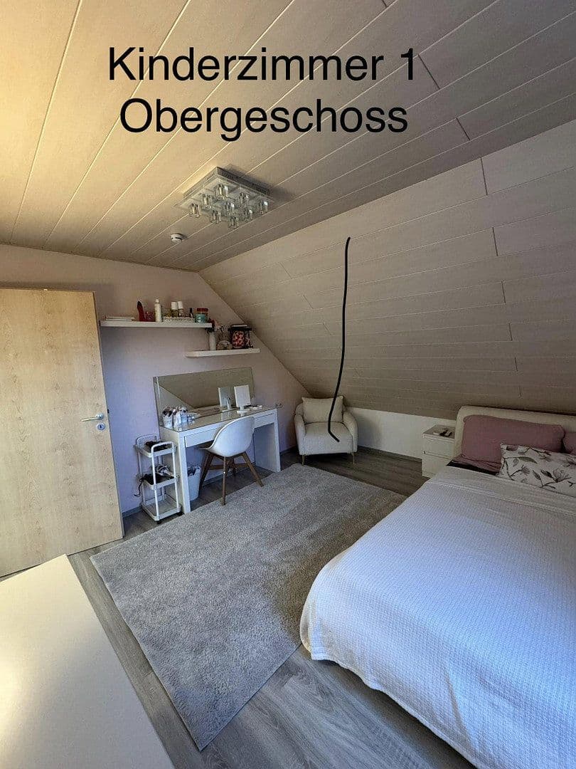Predaj domu 220 m², pozemek 1.300 m², Forchtenberg, Bádensko-Wurttembersko Predaj domu 220 m², pozemek 1.300 m², Forchtenberg, Bádensko-Wurttembersko