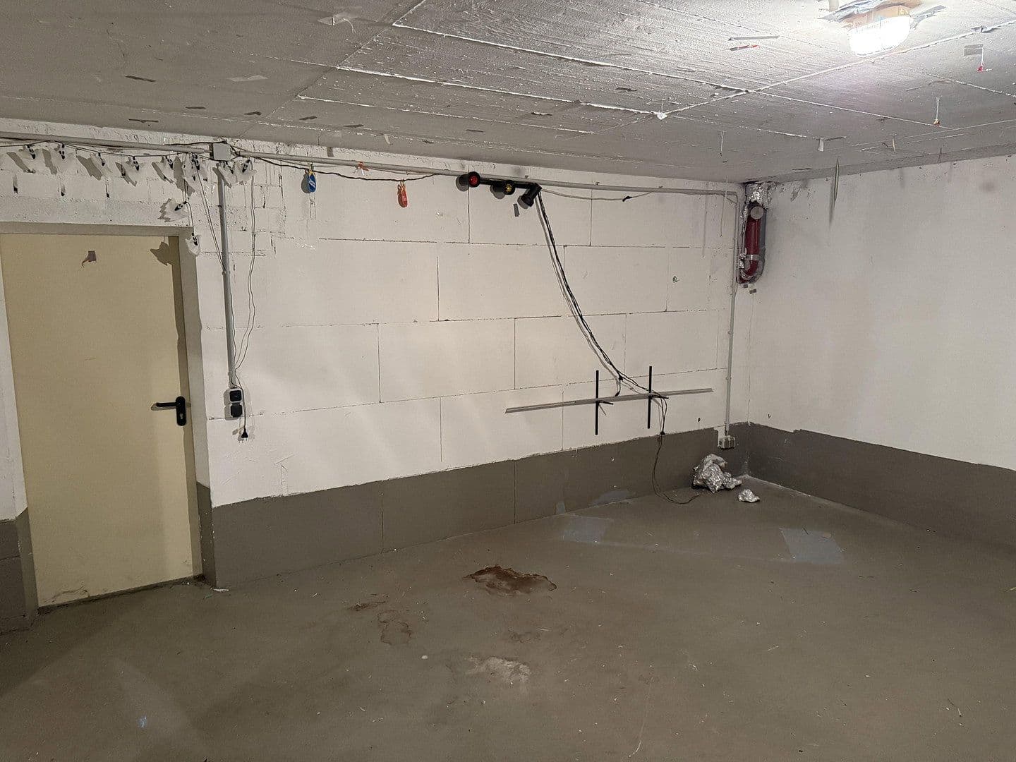 Prenájom nebytového priestoru 60 m², Bornheim, Severné Porýnie - Westfálsko Prenájom nebytového priestoru 60 m², Bornheim, Severné Porýnie - Westfálsko