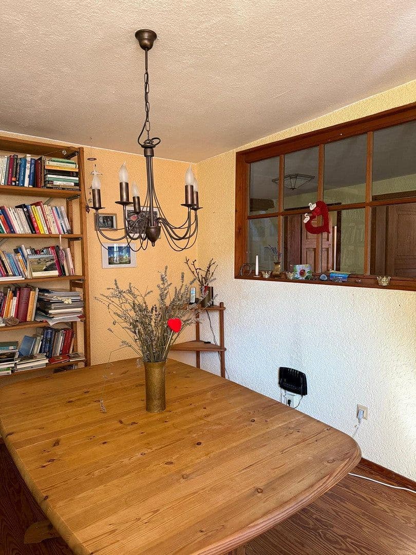 Predaj domu 188 m², pozemek 362 m², Obere Gasse 8, Oberderdingen, Bádensko-Wurttembersko Predaj domu 188 m², pozemek 362 m², Obere Gasse 8, Oberderdingen, Bádensko-Wurttembersko