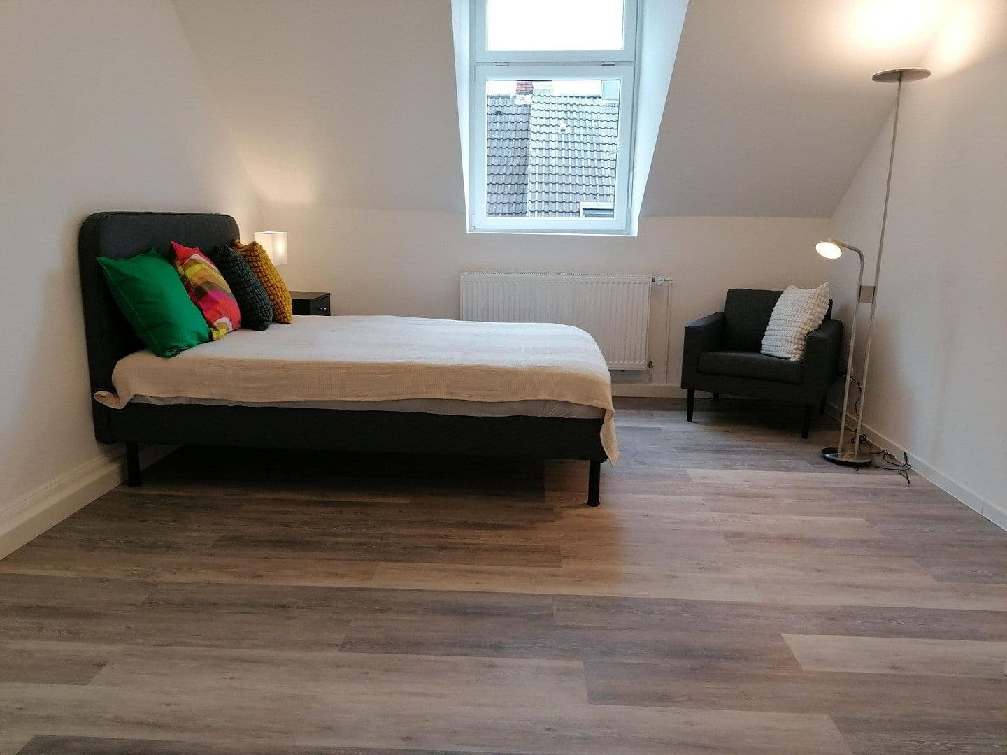 Prenájom bytu 5-izbový 105 m², Birkenbergstr., Leverkusen, Severné Porýnie - Westfálsko Prenájom bytu 5-izbový 105 m², Birkenbergstr., Leverkusen, Severné Porýnie - Westfálsko