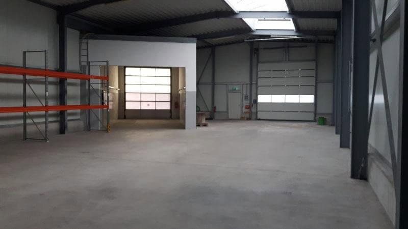 Prenájom nebytového priestoru 370 m², Dieselstr. 9, Arnsberg, Severné Porýnie - Westfálsko Prenájom nebytového priestoru 370 m², Dieselstr. 9, Arnsberg, Severné Porýnie - Westfálsko