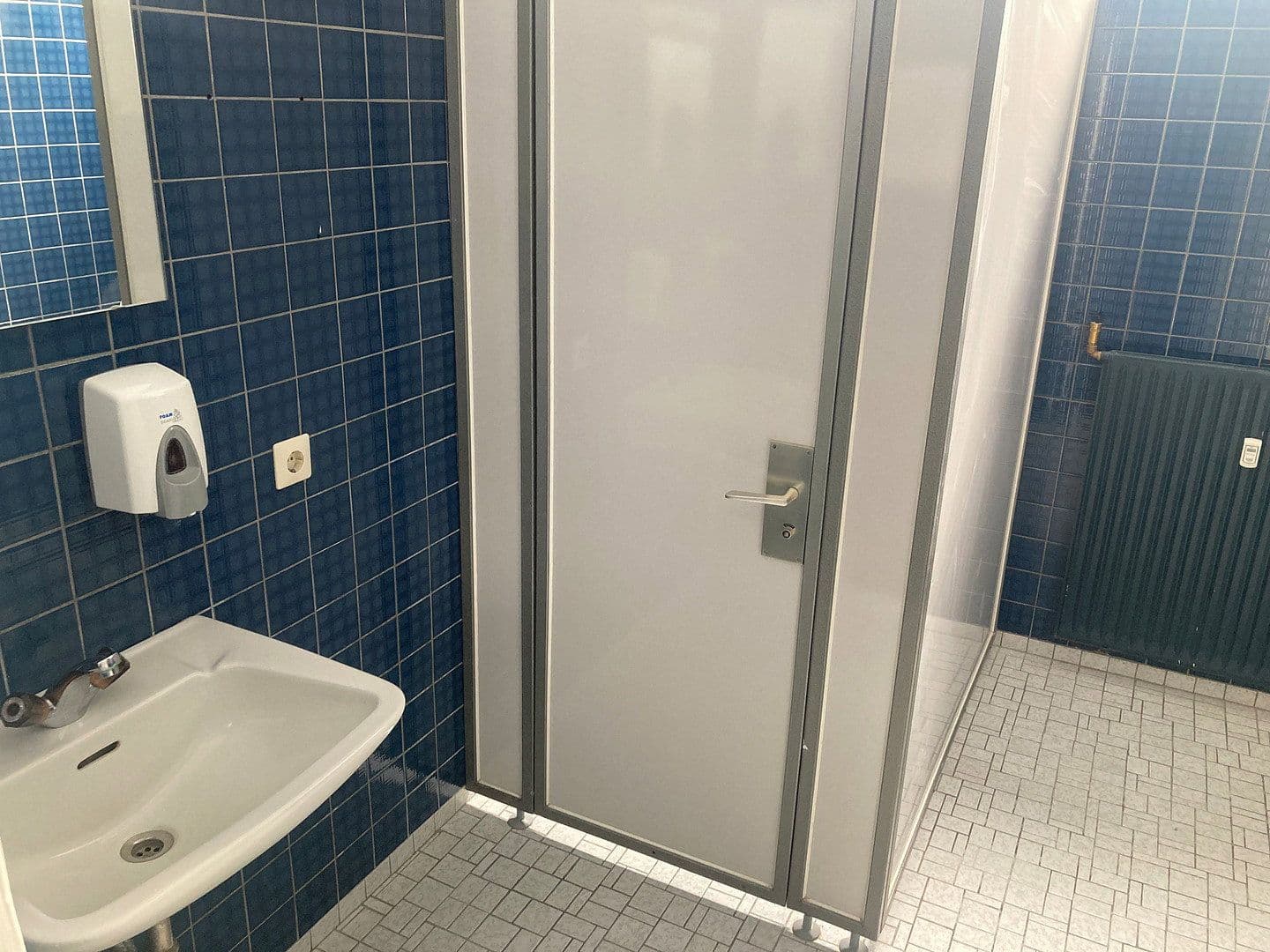 Prenájom kancelárie 323 m², Holzhauserstr. 1A, Bingen am Rhein, Porýnie-Falcko Prenájom kancelárie 323 m², Holzhauserstr. 1A, Bingen am Rhein, Porýnie-Falcko