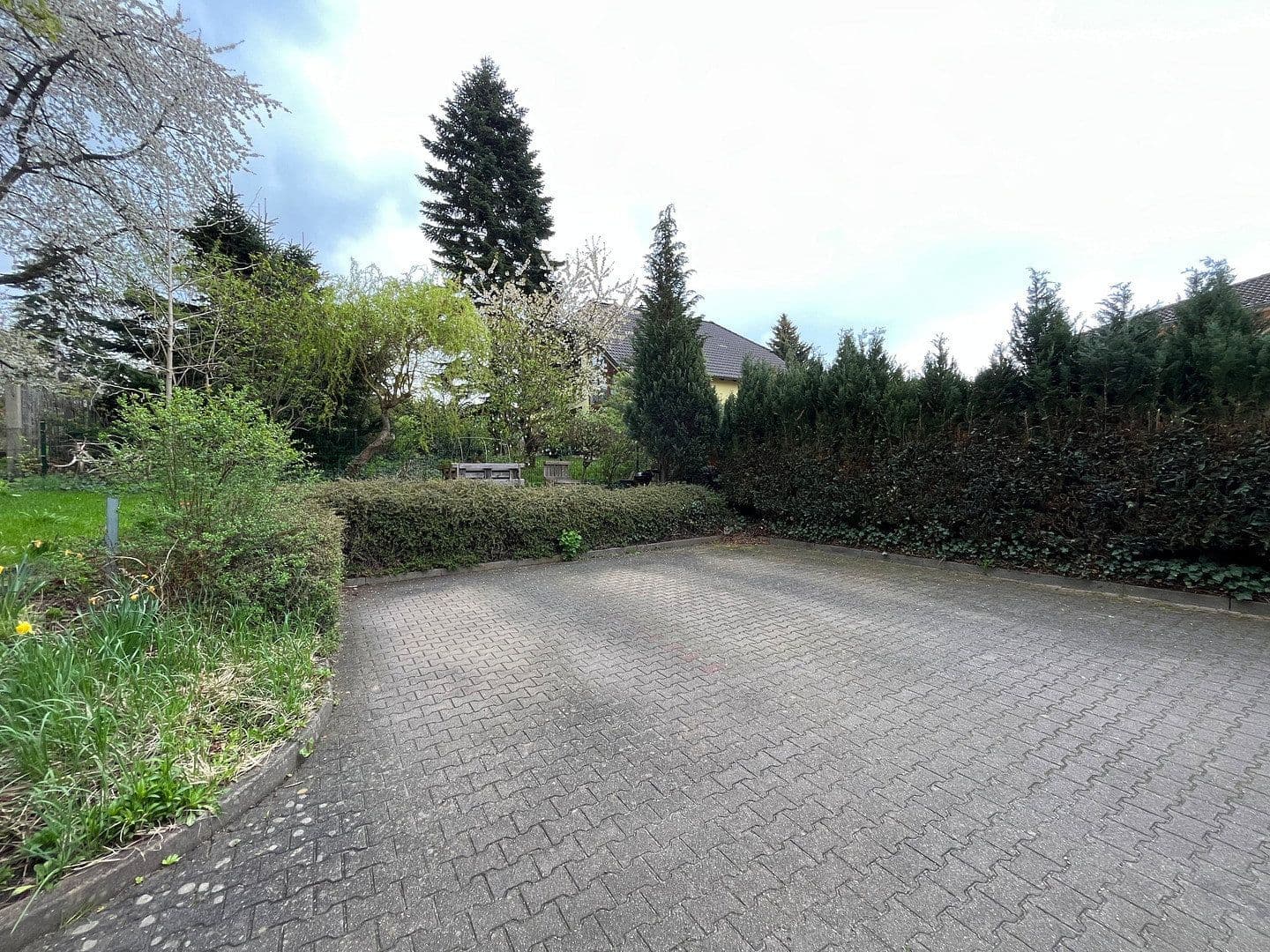 Prenájom bytu 5-izbový 124 m², Glösaer Straße 26, Chemnitz, Sasko Prenájom bytu 5-izbový 124 m², Glösaer Straße 26, Chemnitz, Sasko