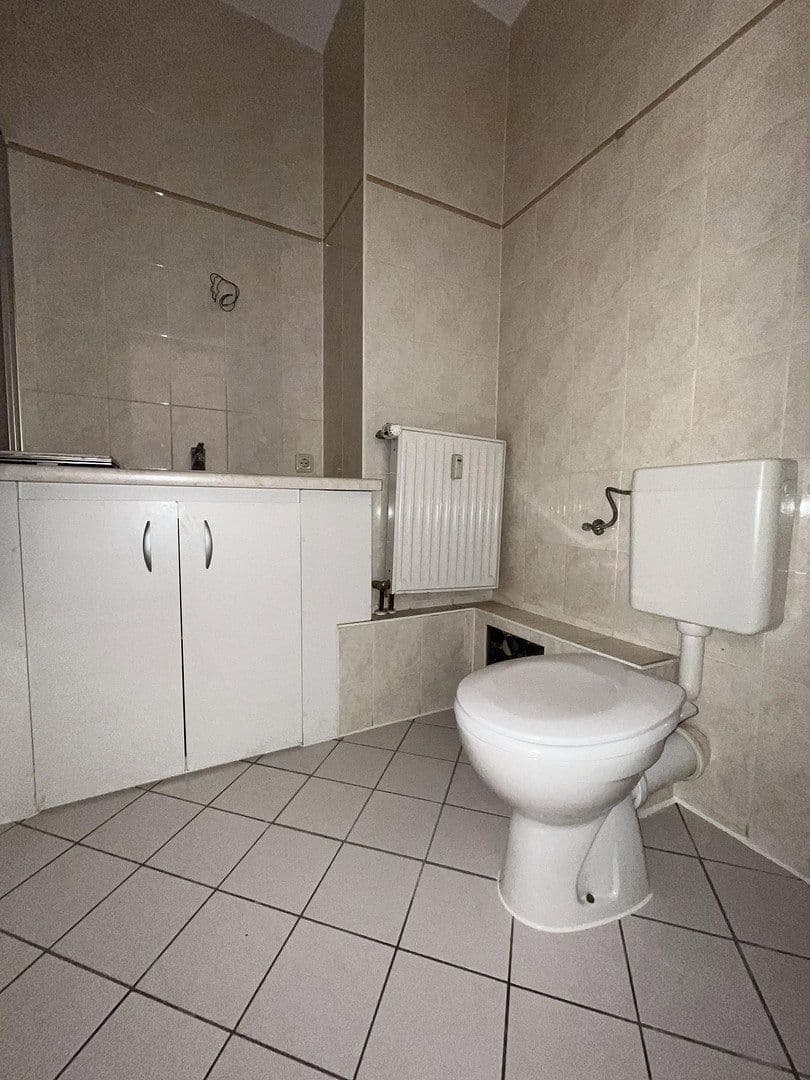 Prenájom bytu 5-izbový 124 m², Glösaer Straße 26, Chemnitz, Sasko Prenájom bytu 5-izbový 124 m², Glösaer Straße 26, Chemnitz, Sasko
