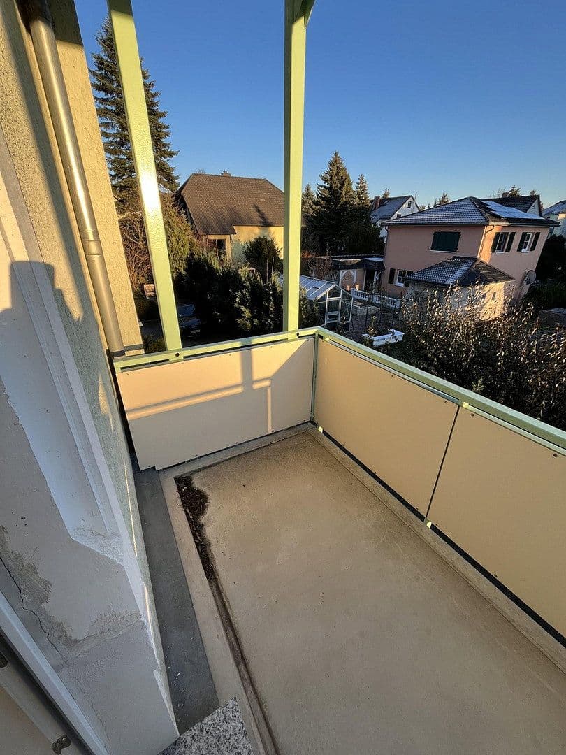 Prenájom bytu 5-izbový 124 m², Glösaer Straße 26, Chemnitz, Sasko Prenájom bytu 5-izbový 124 m², Glösaer Straße 26, Chemnitz, Sasko