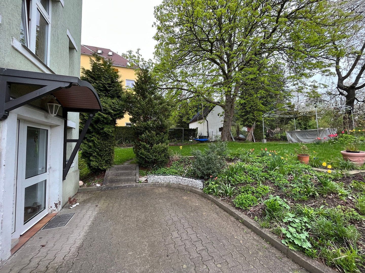 Prenájom bytu 5-izbový 124 m², Glösaer Straße 26, Chemnitz, Sasko Prenájom bytu 5-izbový 124 m², Glösaer Straße 26, Chemnitz, Sasko
