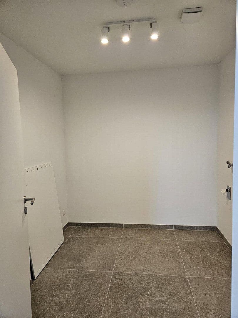 Prenájom bytu 3-izbový 106 m², Jann-Berghaus-Straße 16, Moormerland, Dolné Sasko Prenájom bytu 3-izbový 106 m², Jann-Berghaus-Straße 16, Moormerland, Dolné Sasko