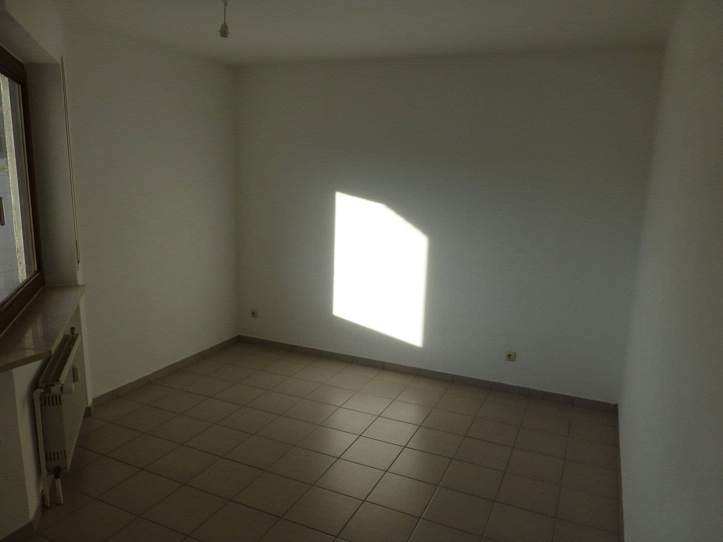 Prenájom bytu 2-izbový 55 m², Geleitsstr. 32, Offenbach am Main, Hesensko Prenájom bytu 2-izbový 55 m², Geleitsstr. 32, Offenbach am Main, Hesensko