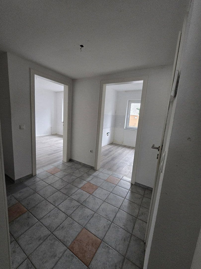 Prenájom bytu 2-izbový 55 m², Merzenicher Strasse 11, Düren, Severné Porýnie - Westfálsko Prenájom bytu 2-izbový 55 m², Merzenicher Strasse 11, Düren, Severné Porýnie - Westfálsko