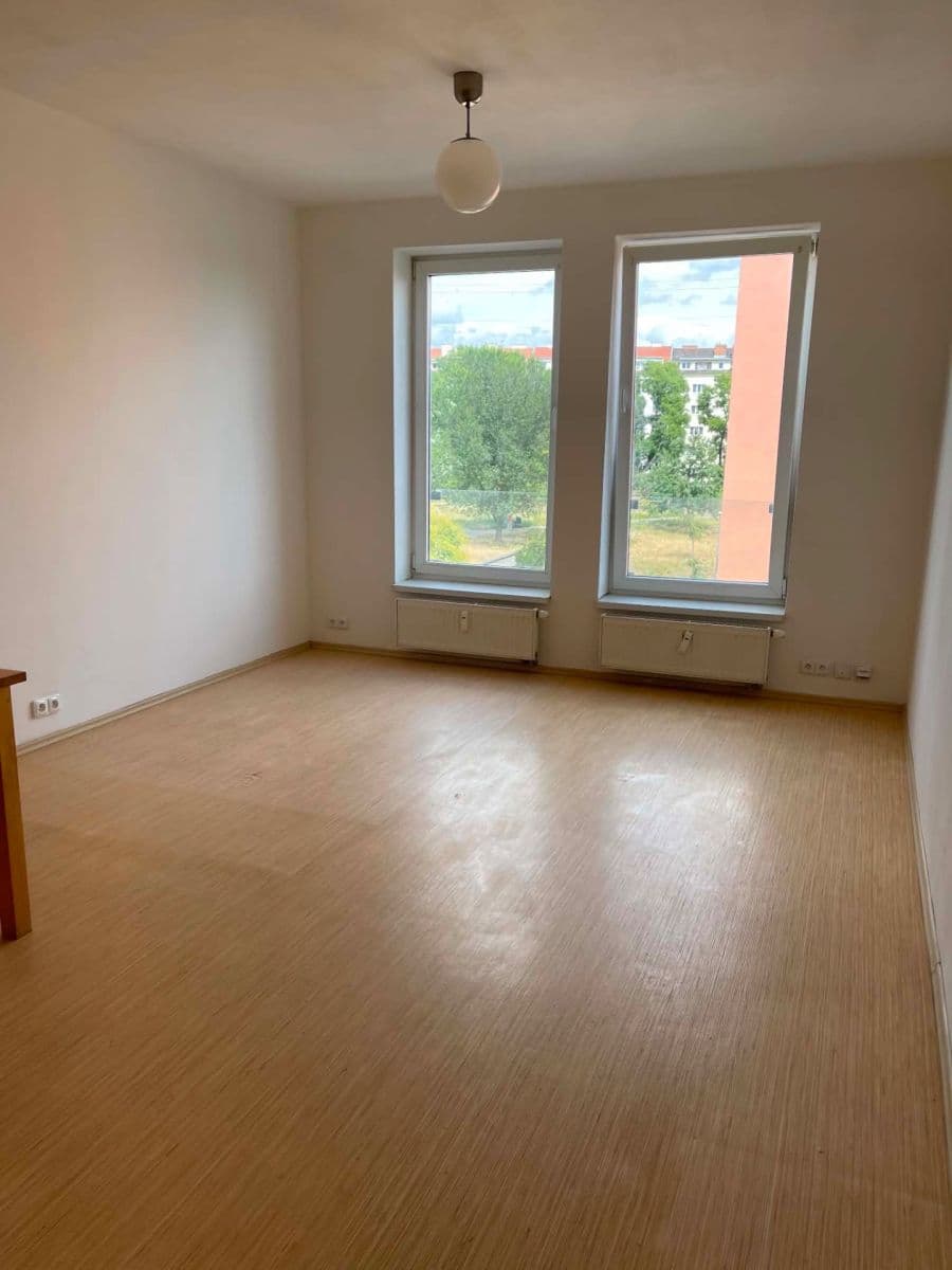 Predaj bytu 1-izbový 30 m², Zderadova, Brno, Jihomoravský kraj Predaj bytu 1-izbový 30 m², Zderadova, Brno, Jihomoravský kraj