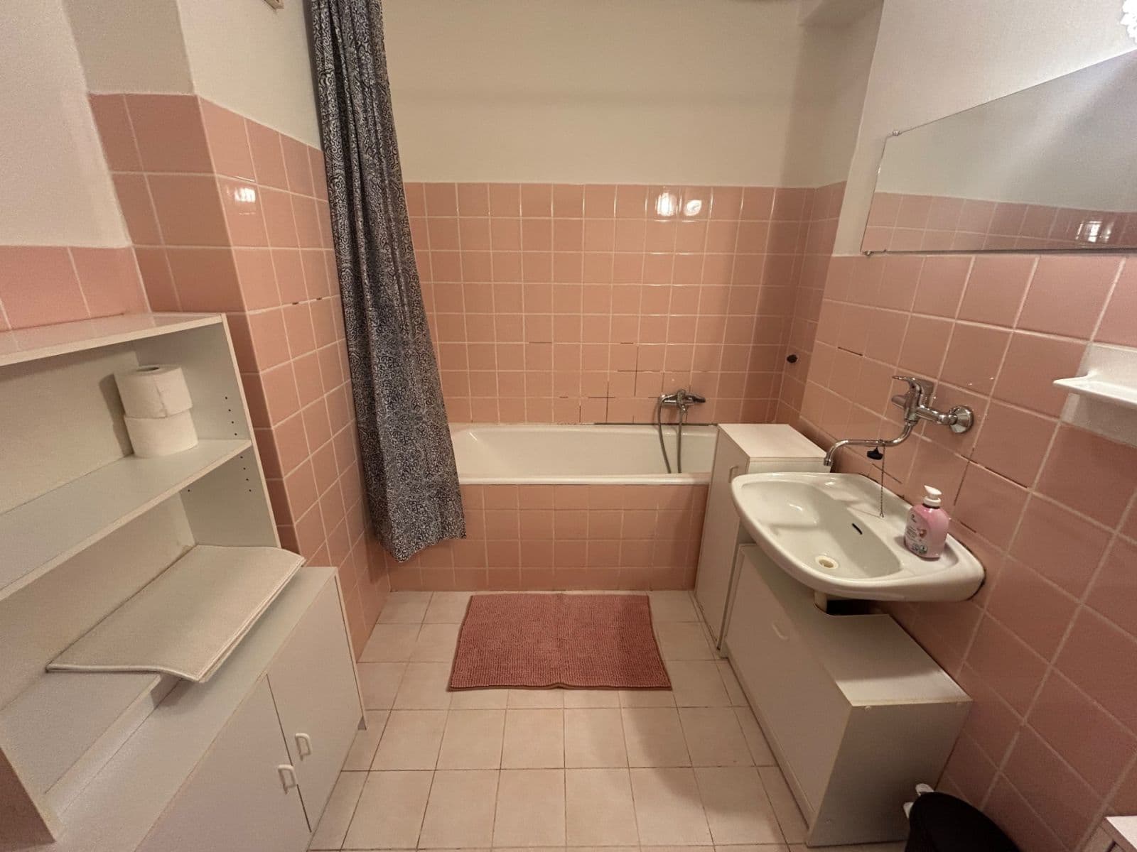 Prenájom bytu 5-izbový 150 m², Na Okraji, Praha, Praha Prenájom bytu 5-izbový 150 m², Na Okraji, Praha, Praha
