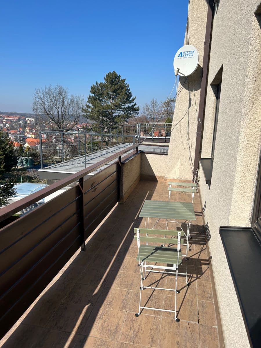 Prenájom bytu 5-izbový 150 m², Na Okraji, Praha, Praha Prenájom bytu 5-izbový 150 m², Na Okraji, Praha, Praha