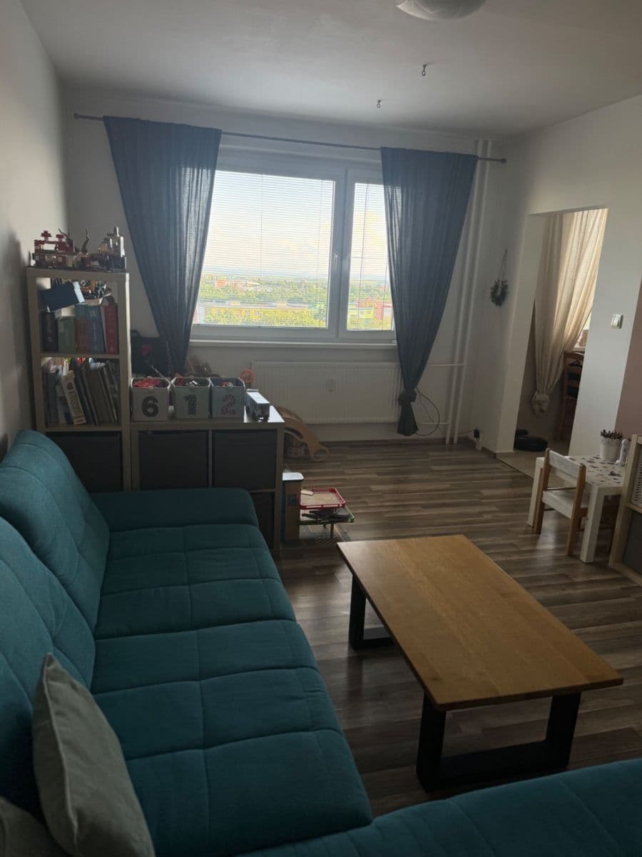Prenájom bytu 2-izbový 60 m², Kamenný vrch, Chomutov, Ústecký kraj Prenájom bytu 2-izbový 60 m², Kamenný vrch, Chomutov, Ústecký kraj