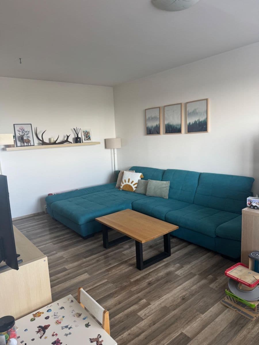 Prenájom bytu 2-izbový 60 m², Kamenný vrch, Chomutov, Ústecký kraj Prenájom bytu 2-izbový 60 m², Kamenný vrch, Chomutov, Ústecký kraj