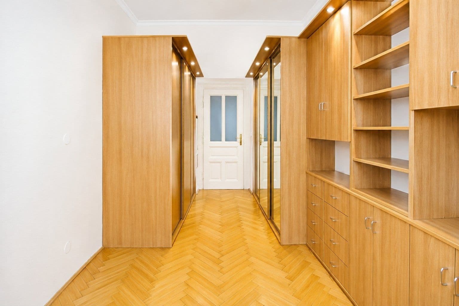 Prenájom bytu 2-izbový 50 m², Slavíkova, Praha, Praha Prenájom bytu 2-izbový 50 m², Slavíkova, Praha, Praha