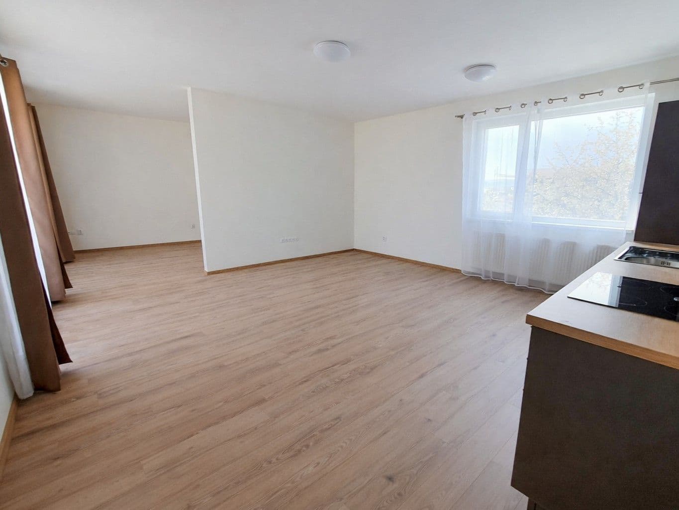 Prenájom bytu 1-izbový 49 m², Plotní, Brno, Jihomoravský kraj Prenájom bytu 1-izbový 49 m², Plotní, Brno, Jihomoravský kraj