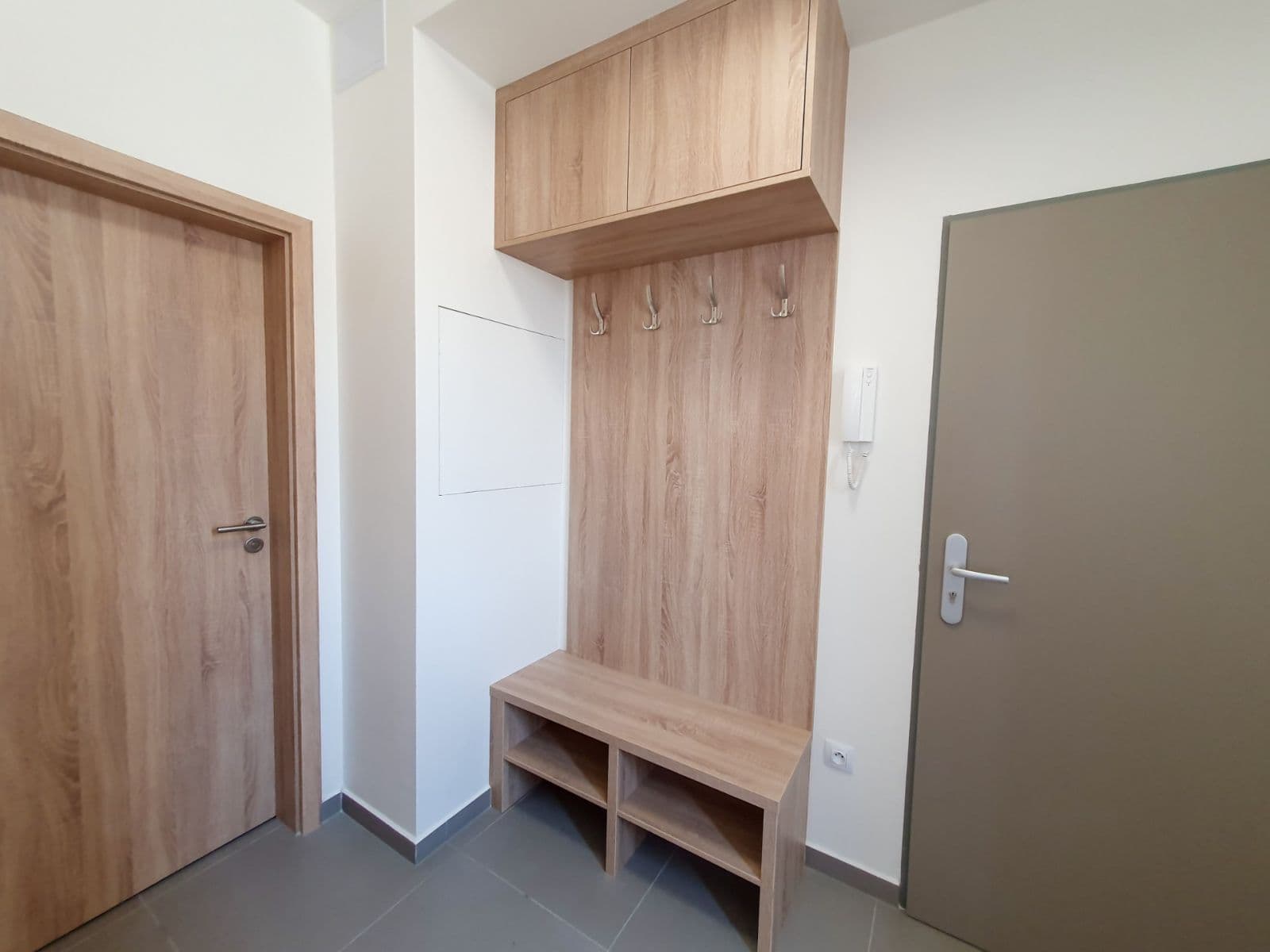 Prenájom bytu 1-izbový 49 m², Plotní, Brno, Jihomoravský kraj Prenájom bytu 1-izbový 49 m², Plotní, Brno, Jihomoravský kraj