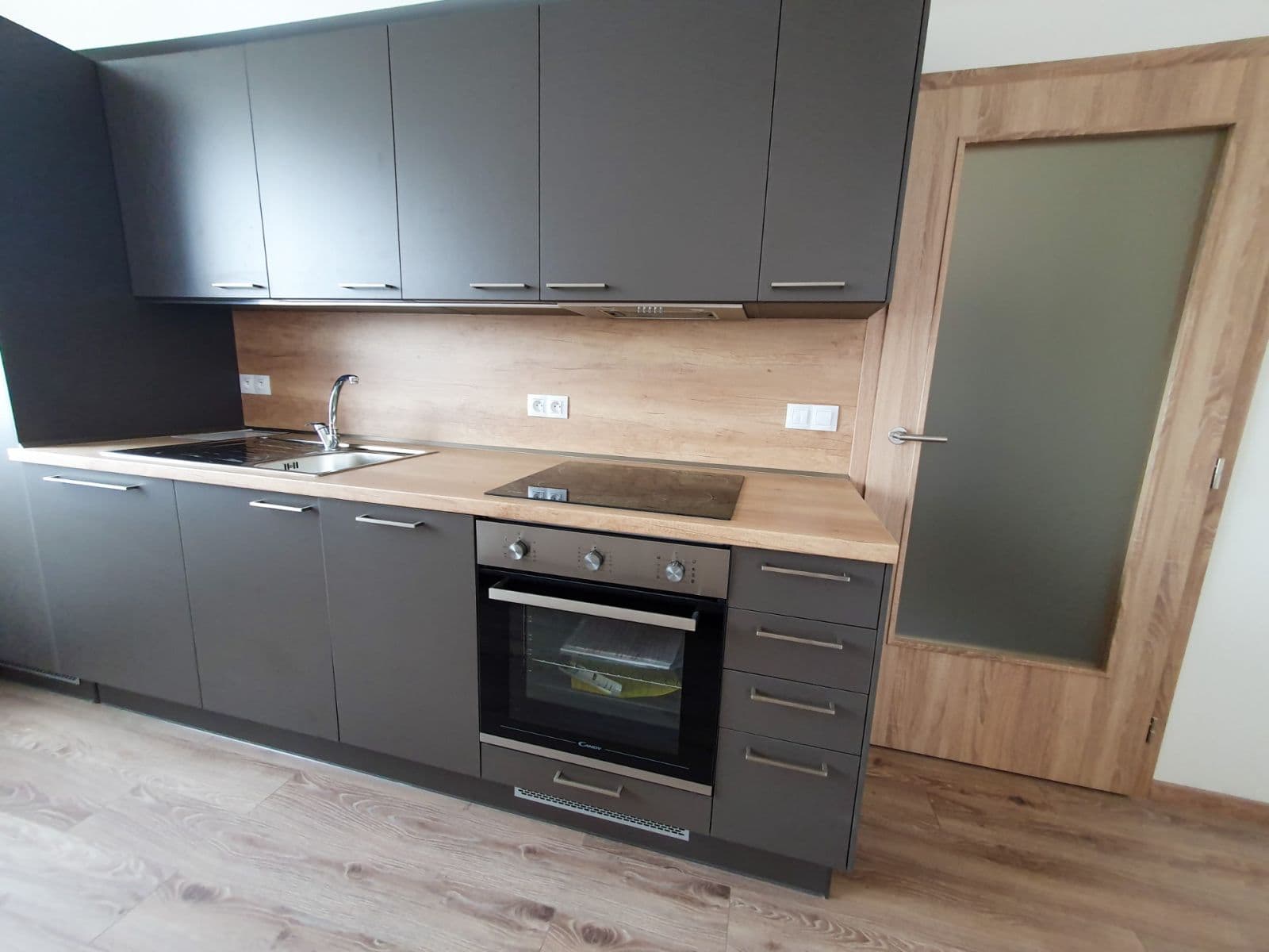 Prenájom bytu 1-izbový 49 m², Plotní, Brno, Jihomoravský kraj Prenájom bytu 1-izbový 49 m², Plotní, Brno, Jihomoravský kraj