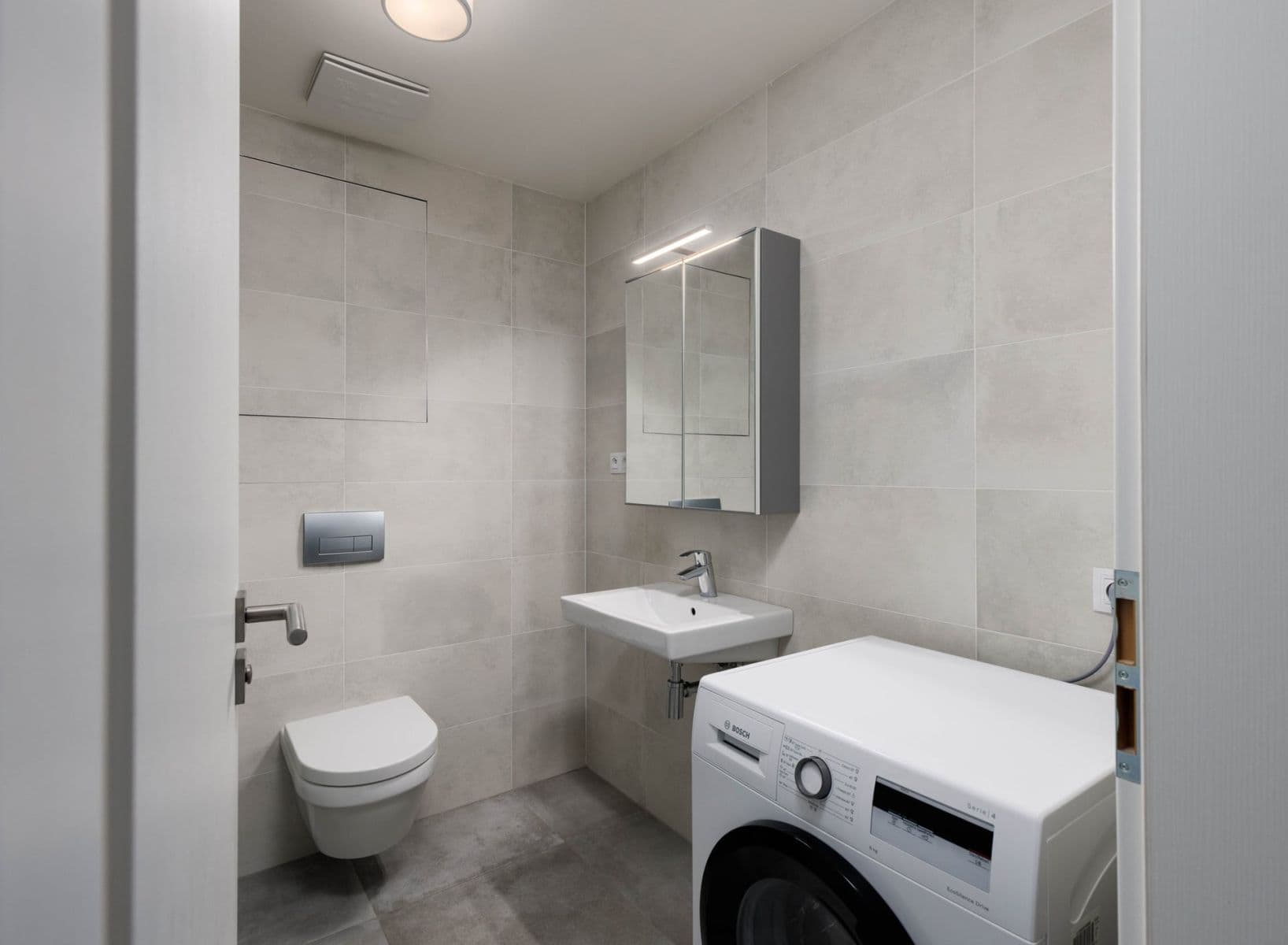 Prenájom bytu 1-izbový 37 m², Hartigova, Praha, Praha Prenájom bytu 1-izbový 37 m², Hartigova, Praha, Praha