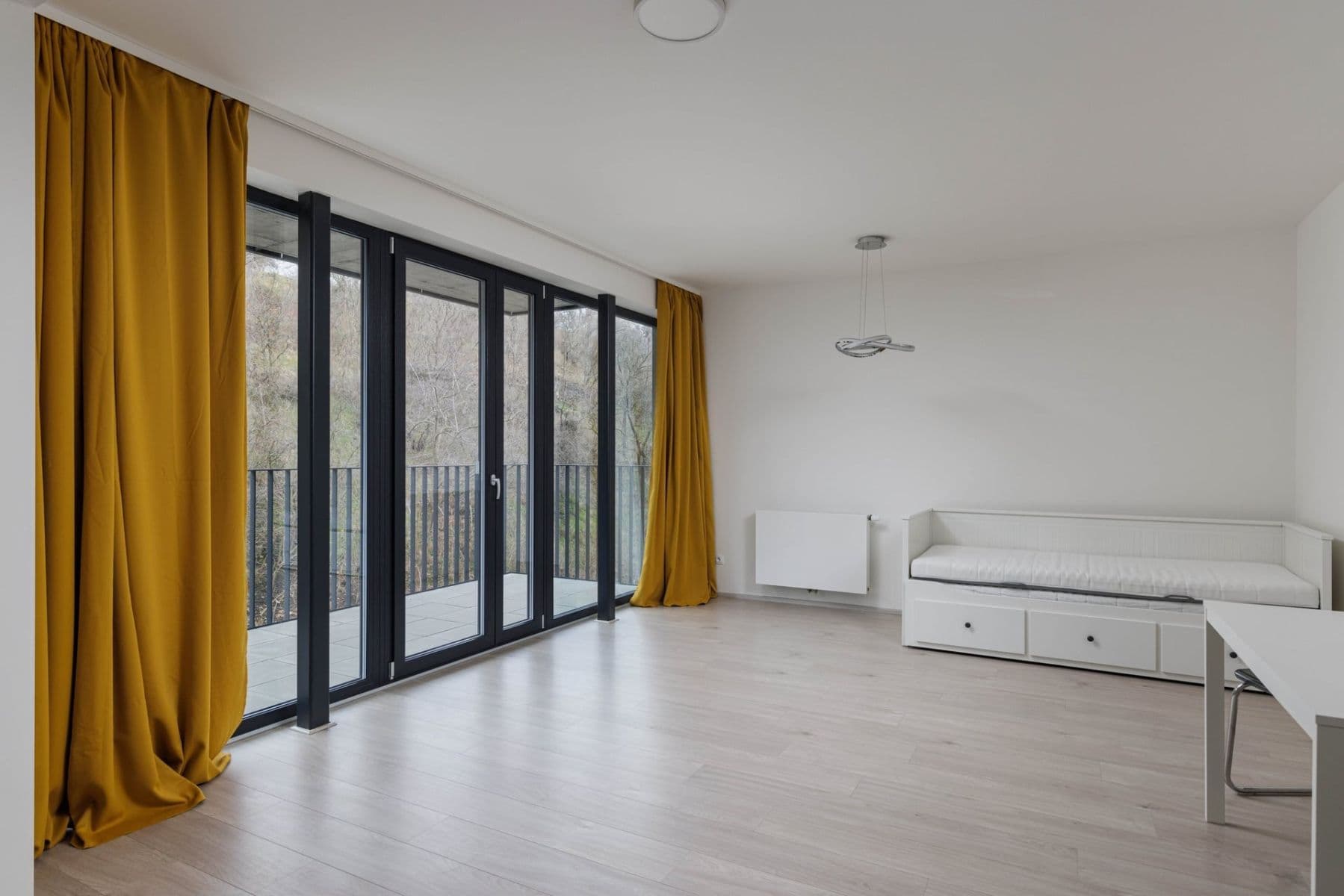 Prenájom bytu 1-izbový 37 m², Hartigova, Praha, Praha Prenájom bytu 1-izbový 37 m², Hartigova, Praha, Praha