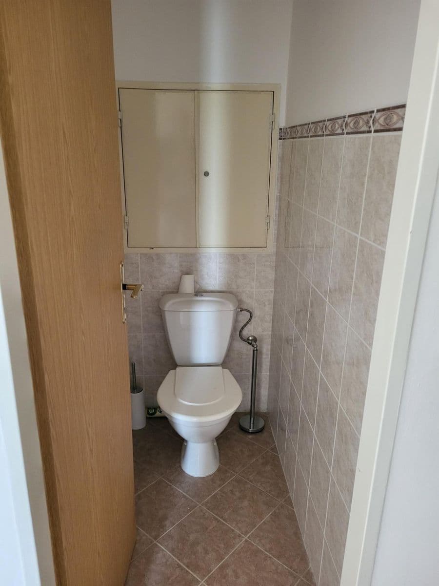 Prenájom bytu 2-izbový 63 m², Topolová, Olomouc, Olomoucký kraj Prenájom bytu 2-izbový 63 m², Topolová, Olomouc, Olomoucký kraj