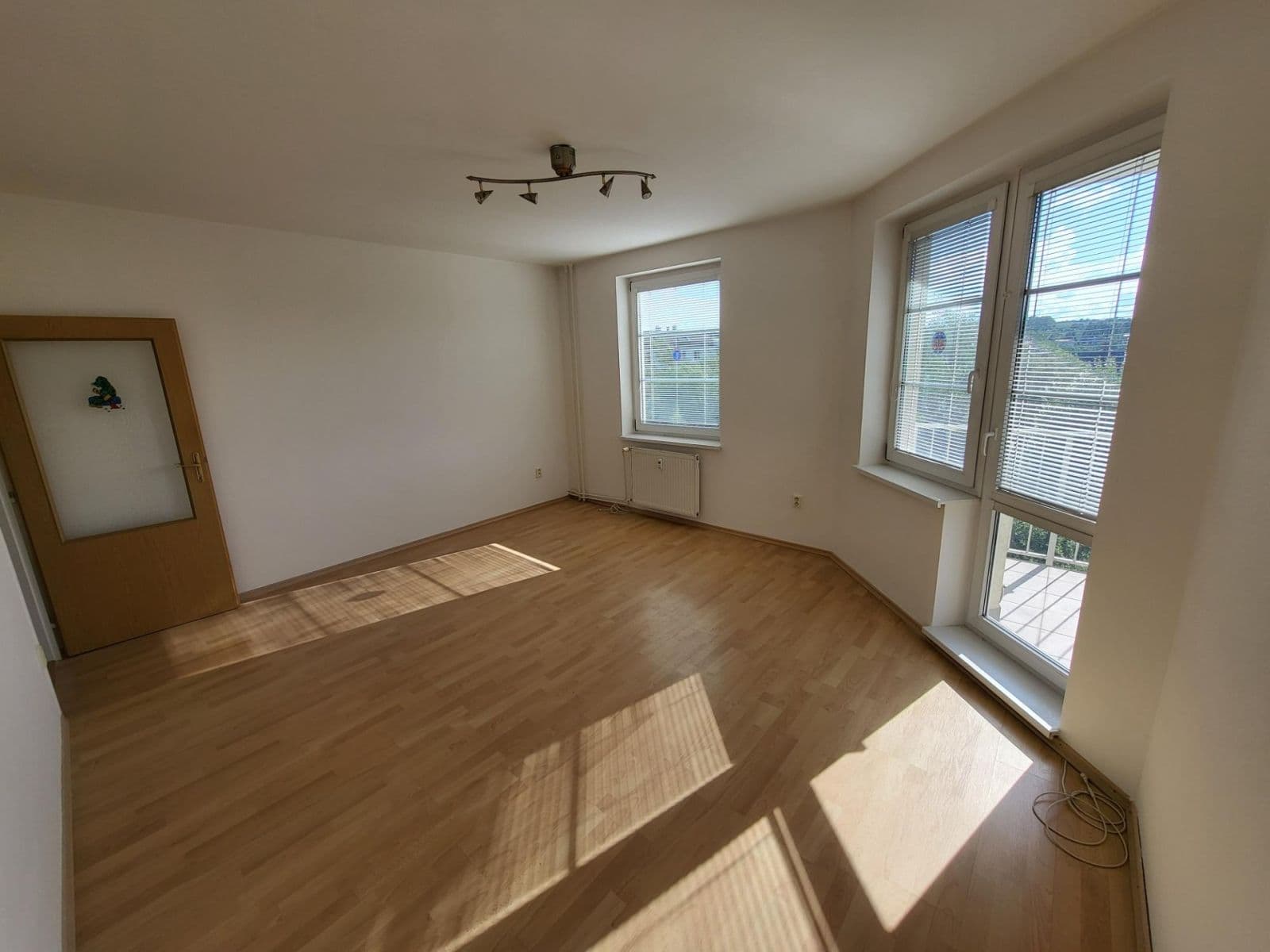 Prenájom bytu 2-izbový 63 m², Topolová, Olomouc, Olomoucký kraj Prenájom bytu 2-izbový 63 m², Topolová, Olomouc, Olomoucký kraj