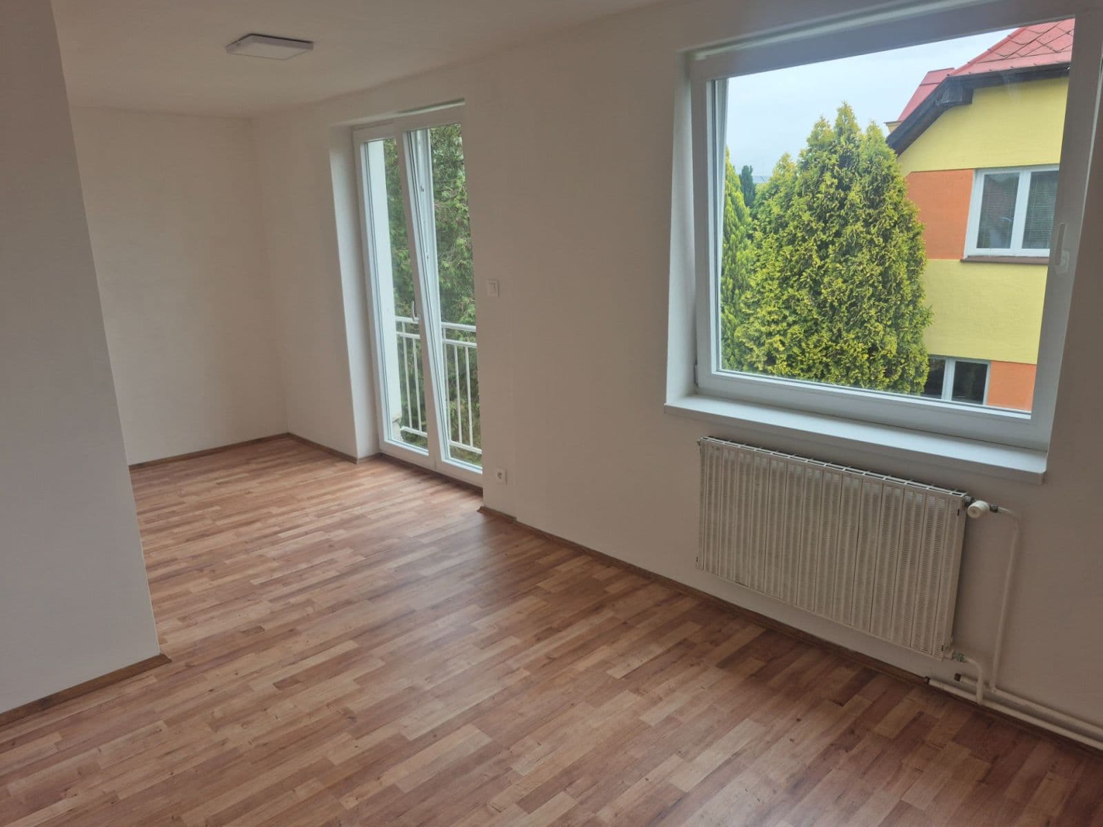 Prenájom bytu 4-izbový 88 m², Lišická, Praha, Praha Prenájom bytu 4-izbový 88 m², Lišická, Praha, Praha