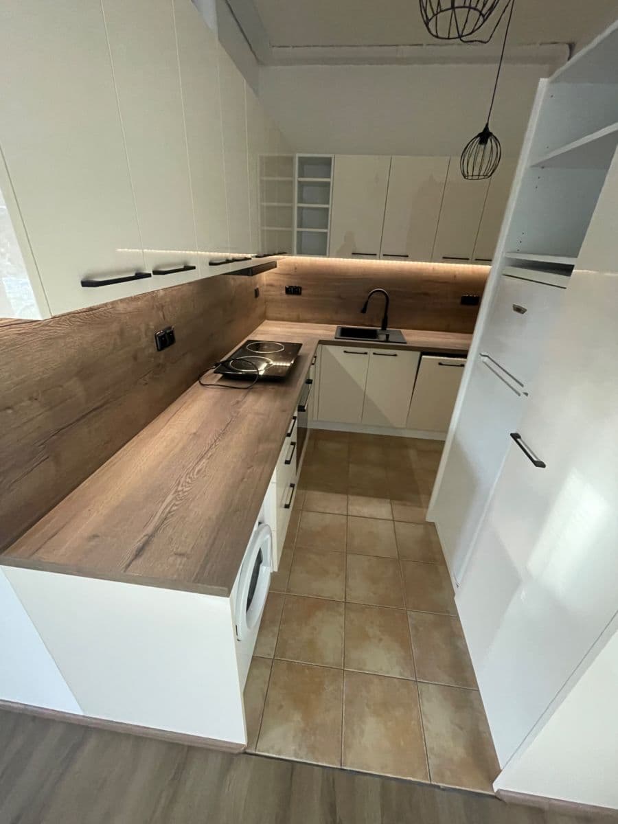 Prenájom bytu 1-izbový 34 m², Kutnohorská, Praha, Praha Prenájom bytu 1-izbový 34 m², Kutnohorská, Praha, Praha