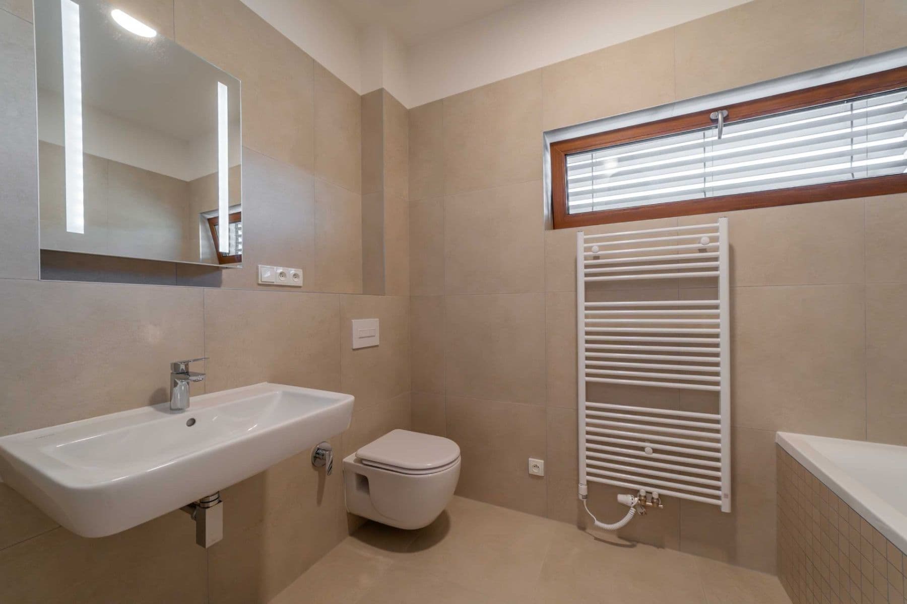 Predaj bytu 4-izbový 106 m², Mořina, Středočeský kraj Predaj bytu 4-izbový 106 m², Mořina, Středočeský kraj