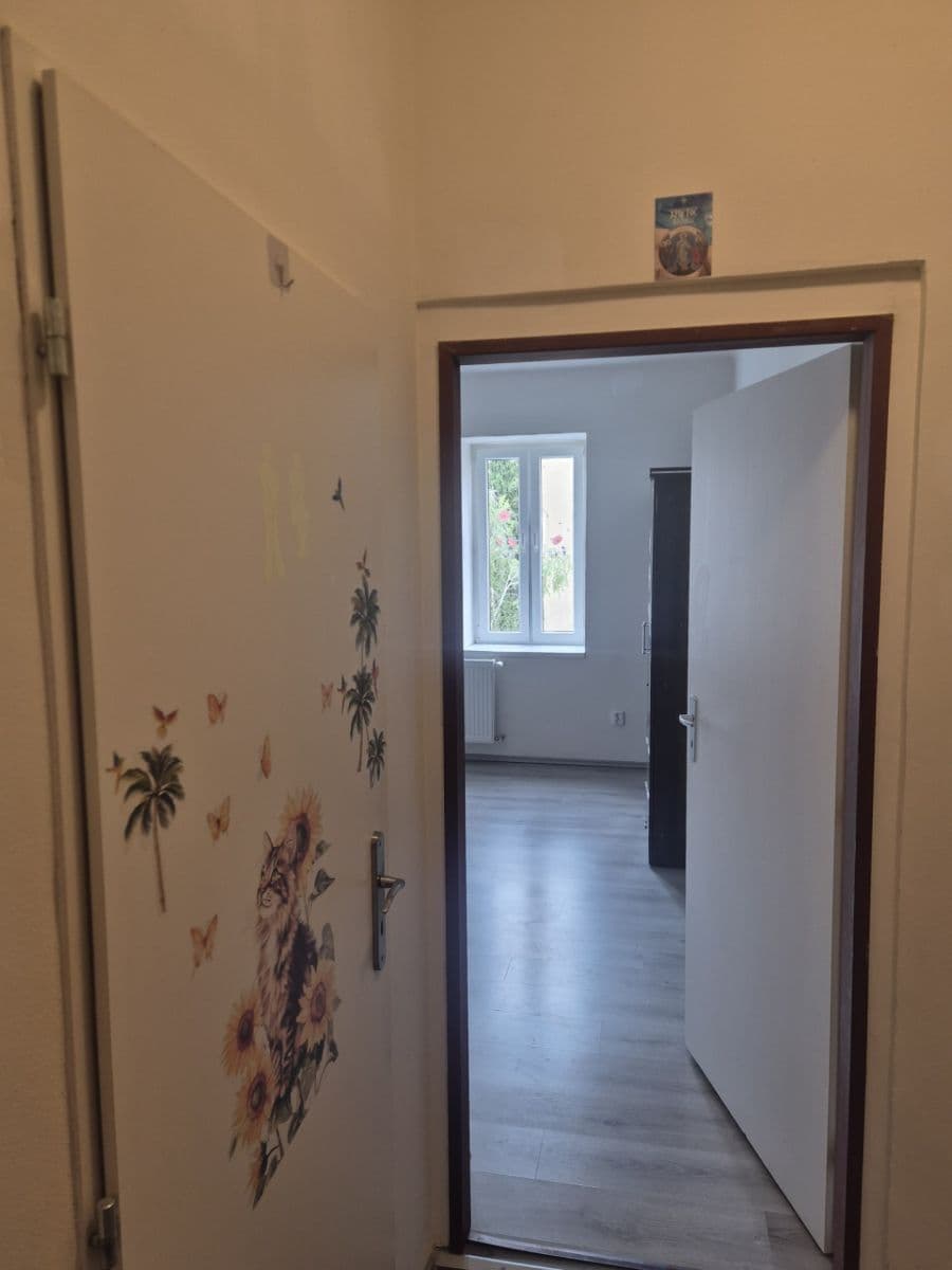 Prenájom bytu 1-izbový 35 m², Kladenská, Praha, Praha Prenájom bytu 1-izbový 35 m², Kladenská, Praha, Praha