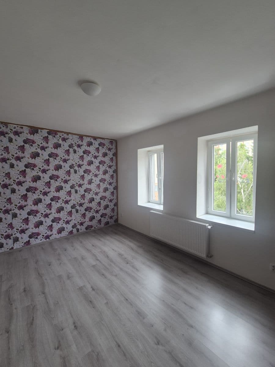 Prenájom bytu 1-izbový 35 m², Kladenská, Praha, Praha Prenájom bytu 1-izbový 35 m², Kladenská, Praha, Praha