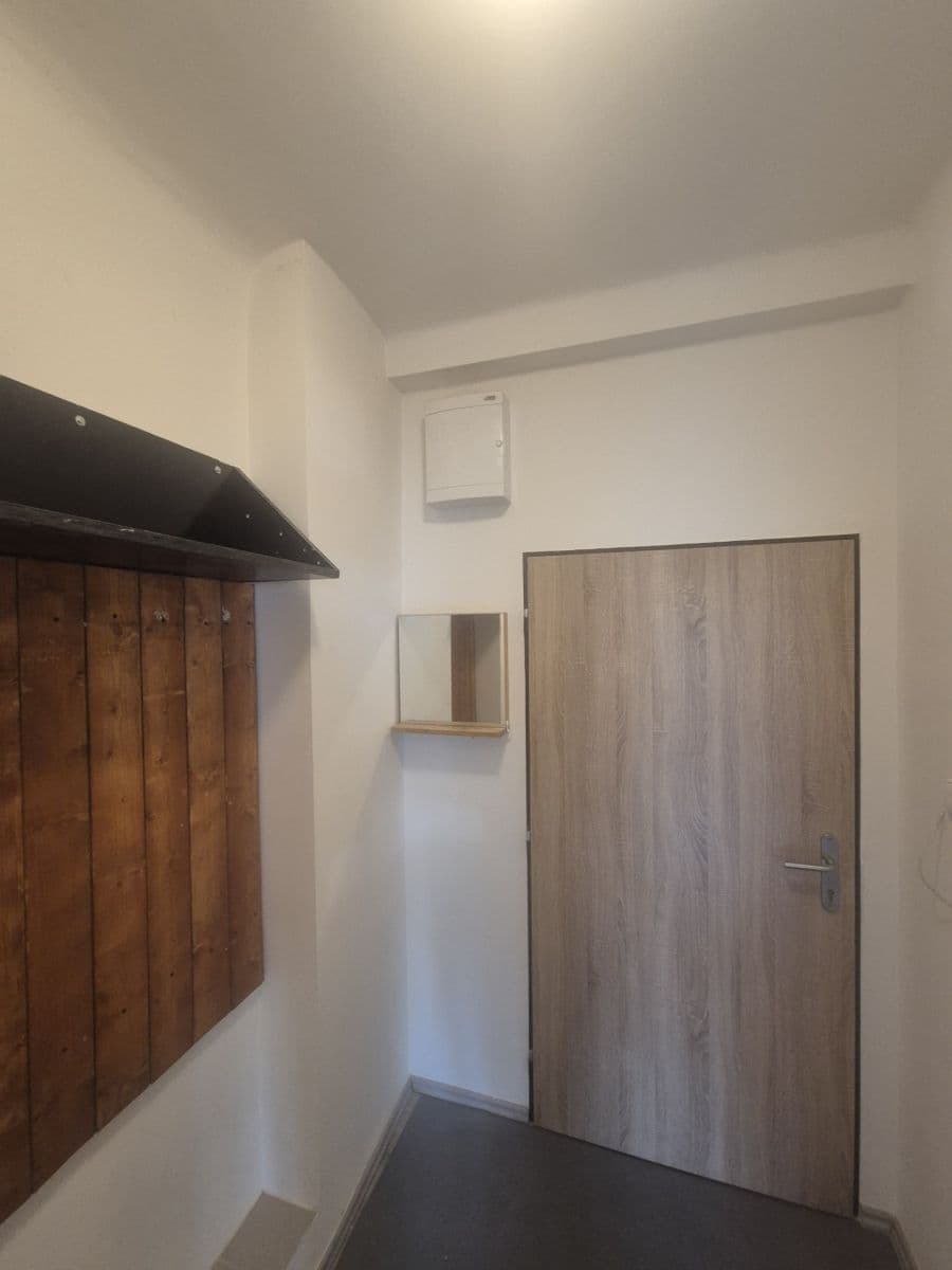 Prenájom bytu 1-izbový 35 m², Kladenská, Praha, Praha Prenájom bytu 1-izbový 35 m², Kladenská, Praha, Praha