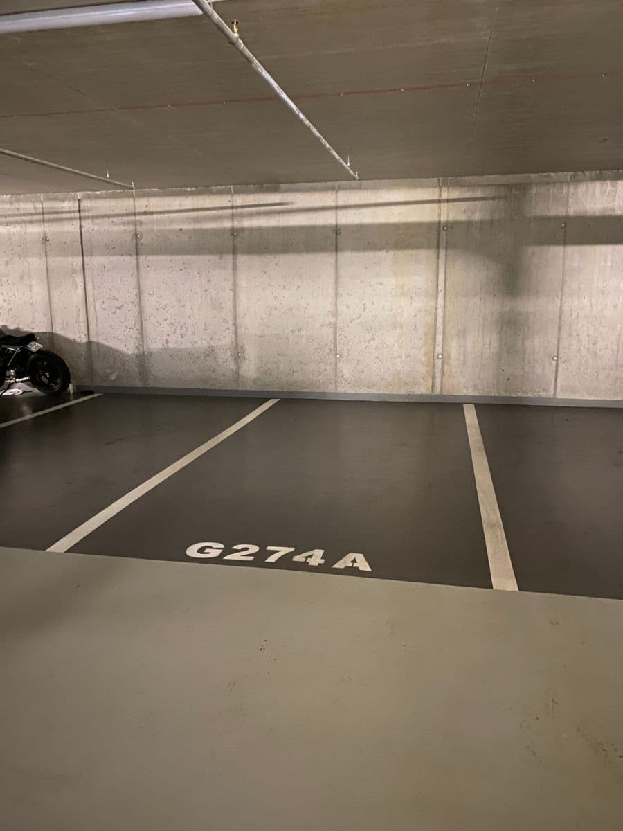 Predaj garáže 13 m², Jankovcova, Praha, Praha Predaj garáže 13 m², Jankovcova, Praha, Praha
