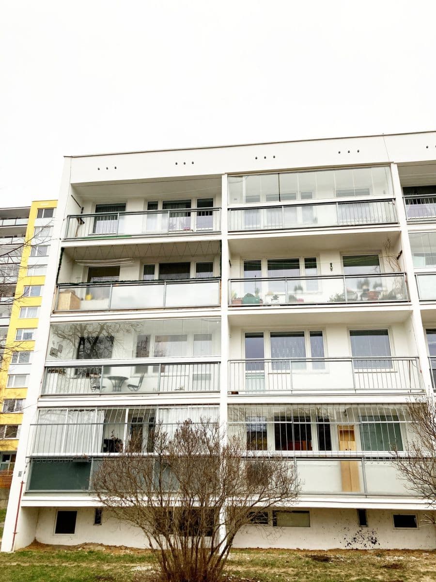 Prenájom bytu 2-izbový 40 m², Poznaňská, Praha, Praha Prenájom bytu 2-izbový 40 m², Poznaňská, Praha, Praha