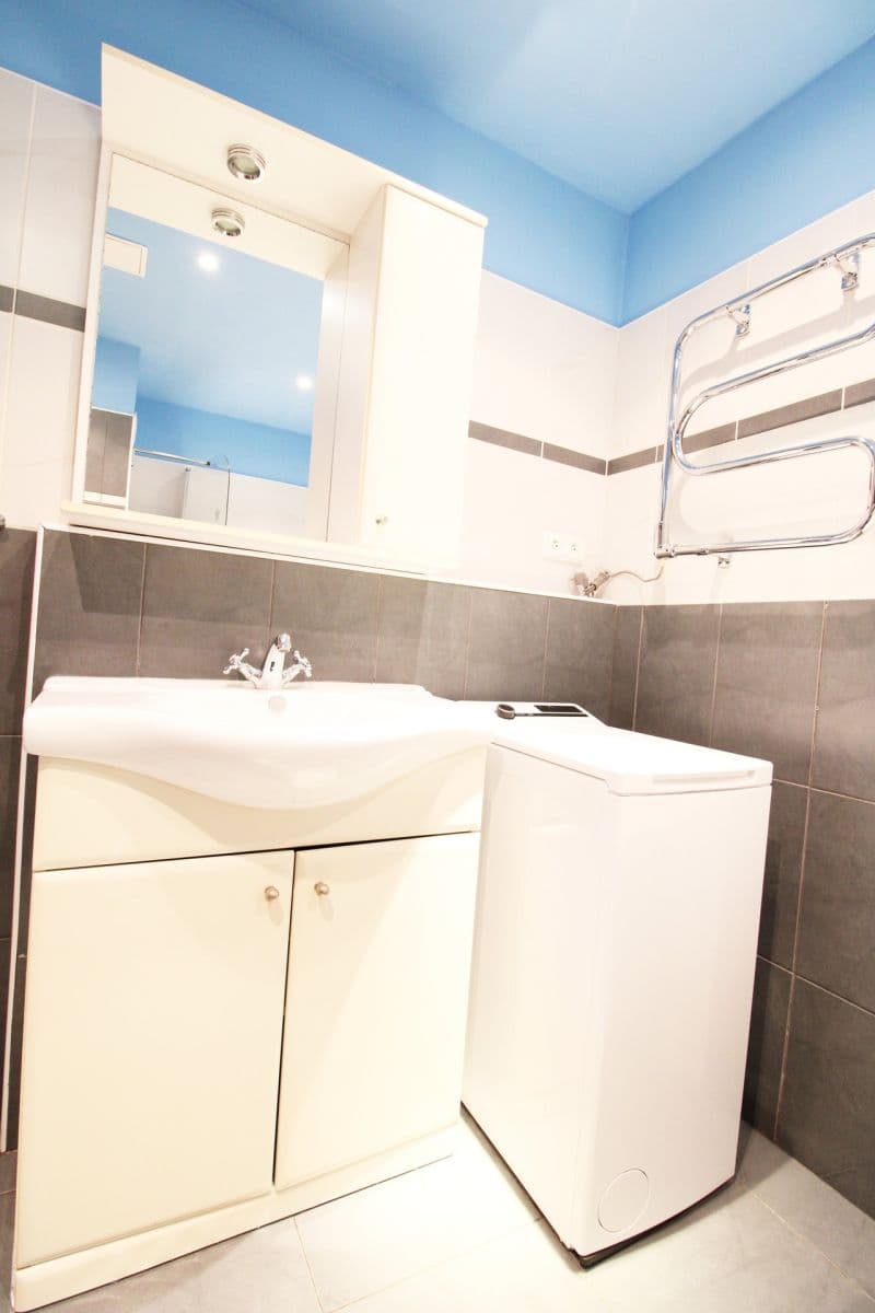 Prenájom bytu 2-izbový 40 m², Poznaňská, Praha, Praha Prenájom bytu 2-izbový 40 m², Poznaňská, Praha, Praha