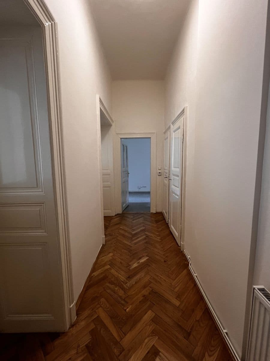 Prenájom bytu 2-izbový 86 m², Mělnická, Praha, Praha Prenájom bytu 2-izbový 86 m², Mělnická, Praha, Praha