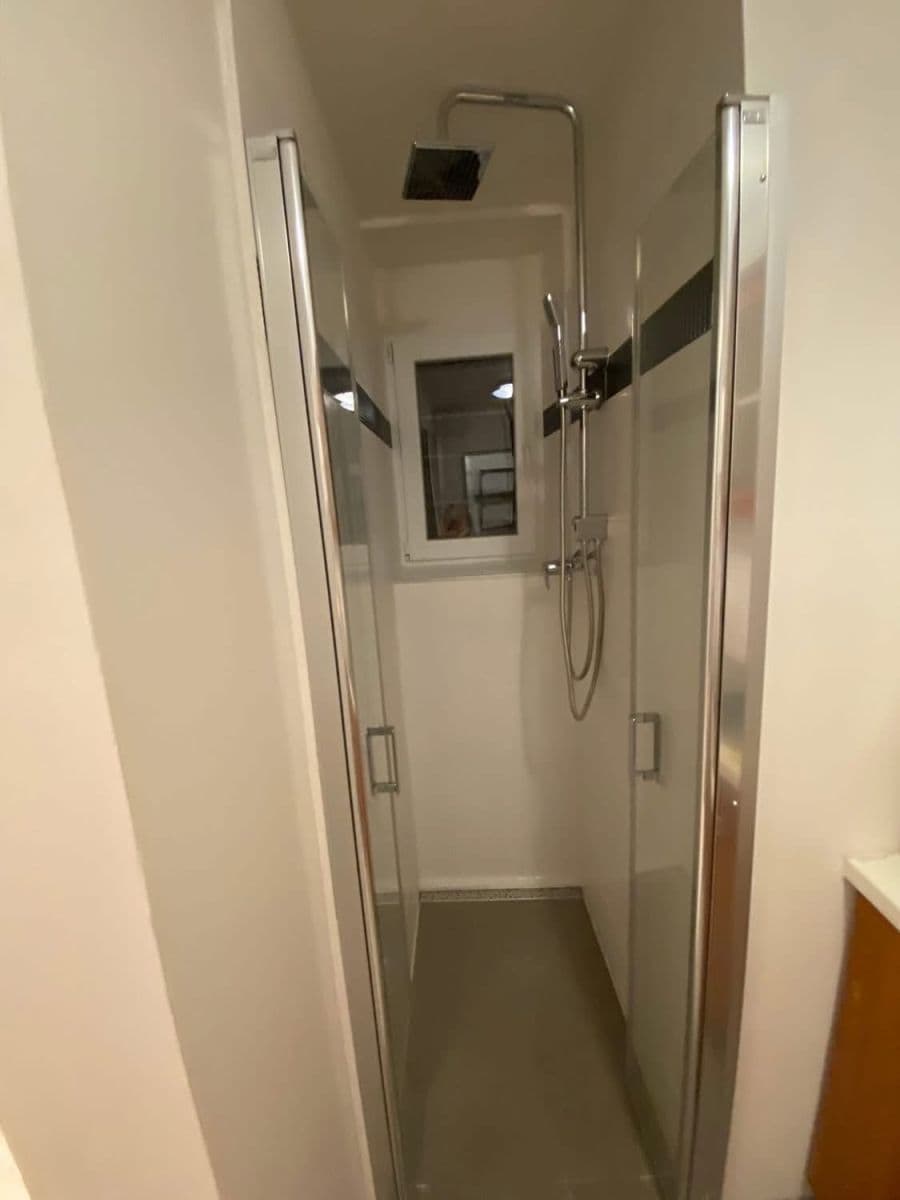 Prenájom bytu 1-izbový 40 m², Bartoškova, Praha, Praha Prenájom bytu 1-izbový 40 m², Bartoškova, Praha, Praha